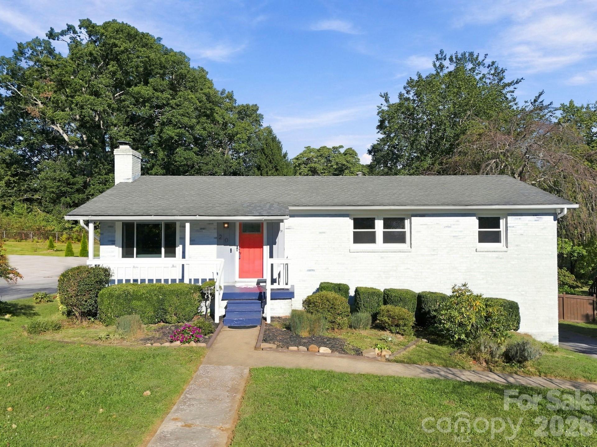 20 Oak Leaf Lane — photo