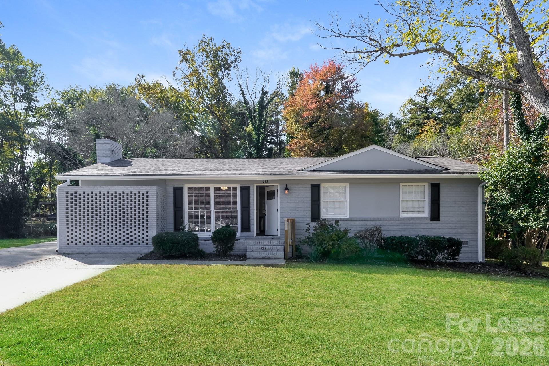 418 Meadow View Drive — photo