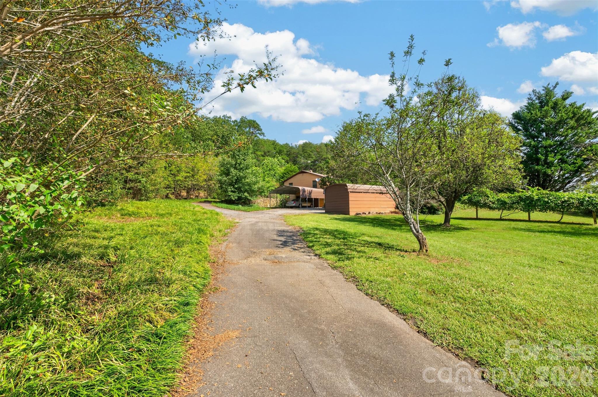 3175 Lynn Mountain Road — photo