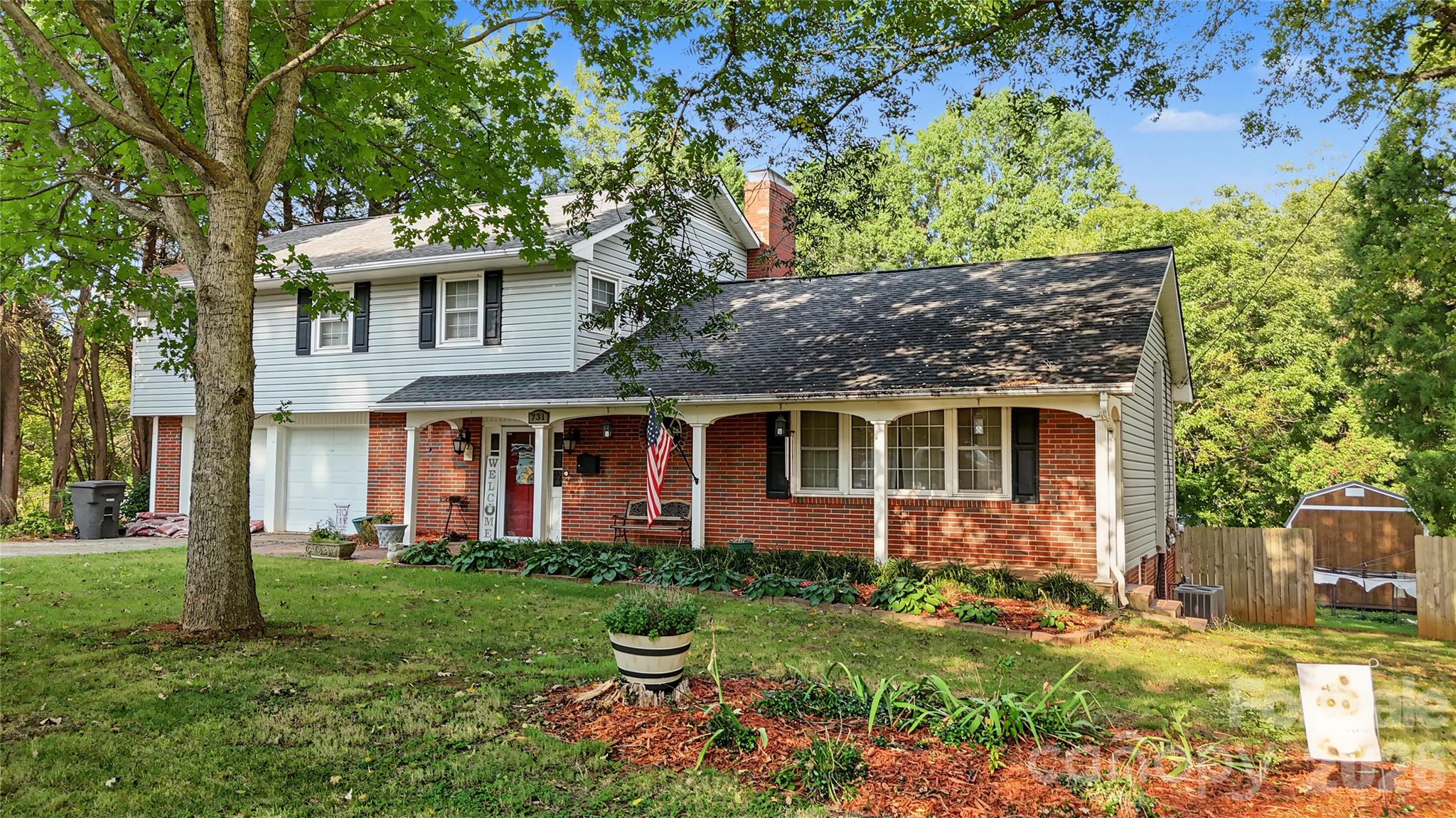 731 Club Drive — photo