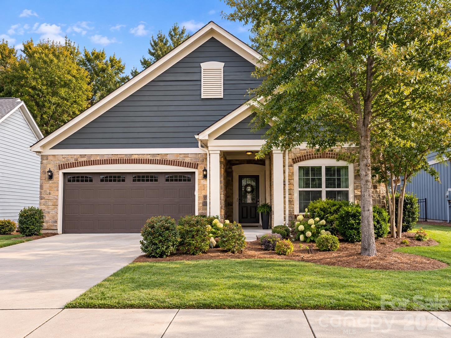 680 Poplar View Drive NW — photo