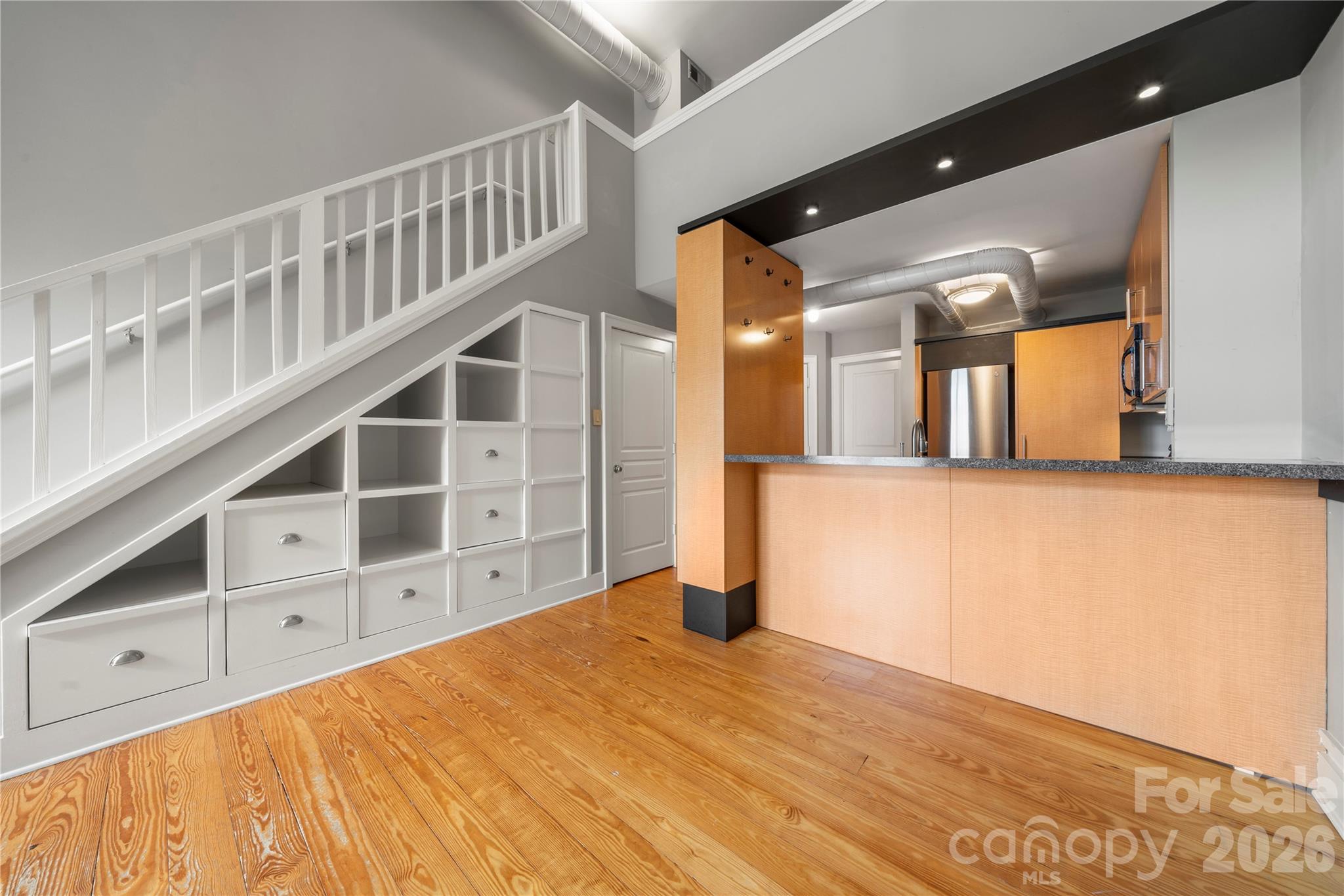 404 N Laurel Avenue — photo