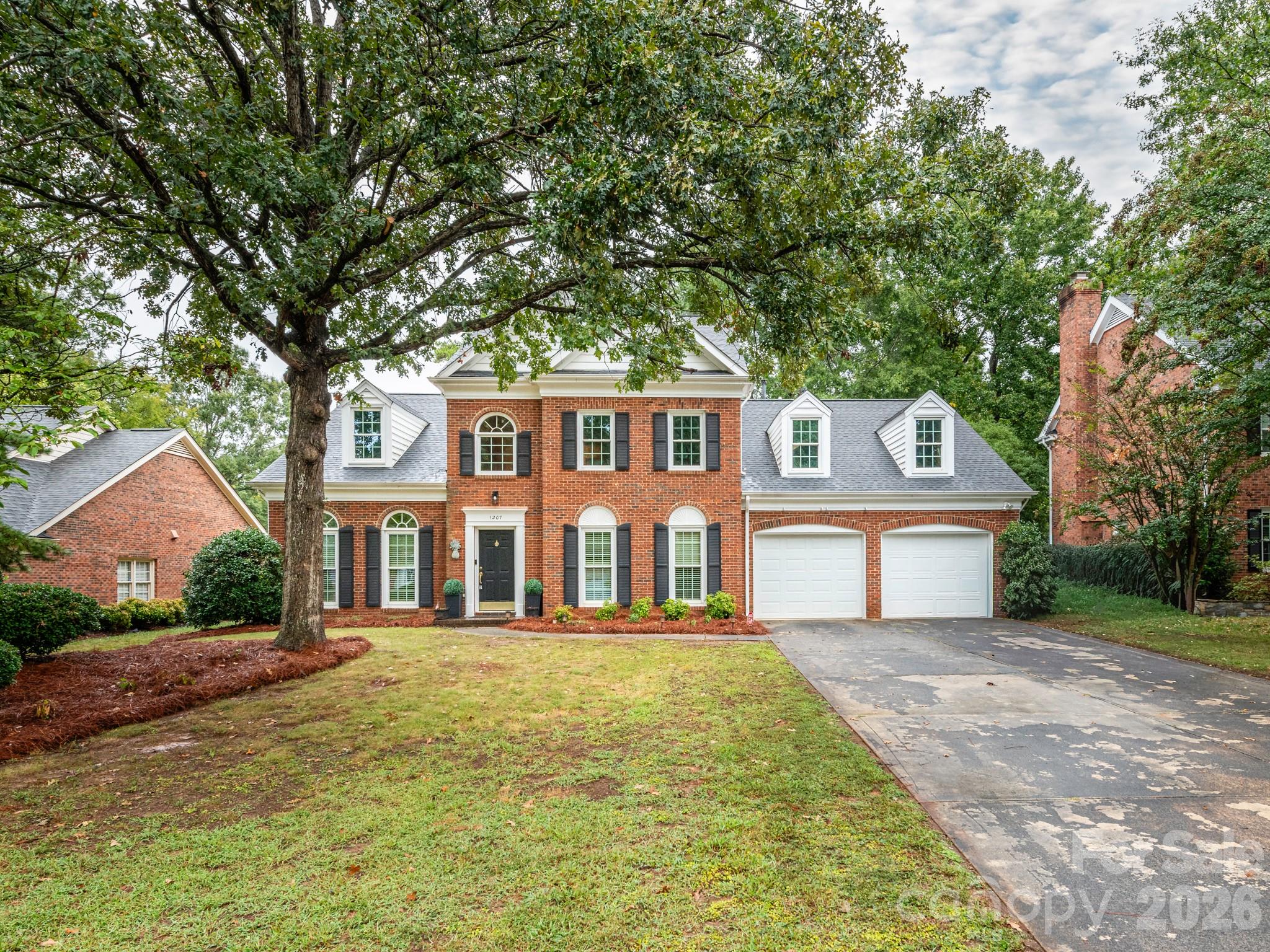 1207 Matthews Plantation Drive — photo