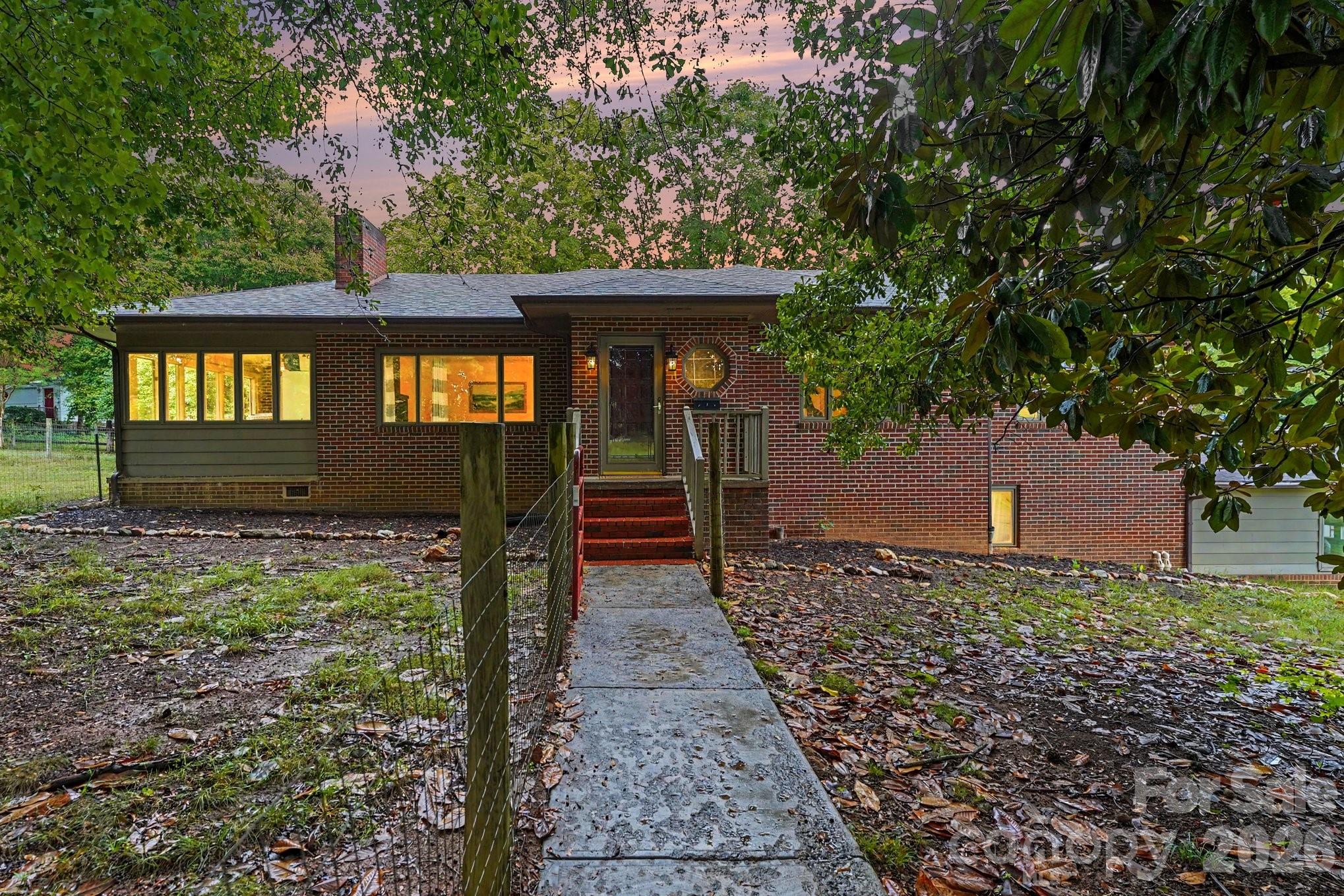 226 Pleasant Hill Drive — photo