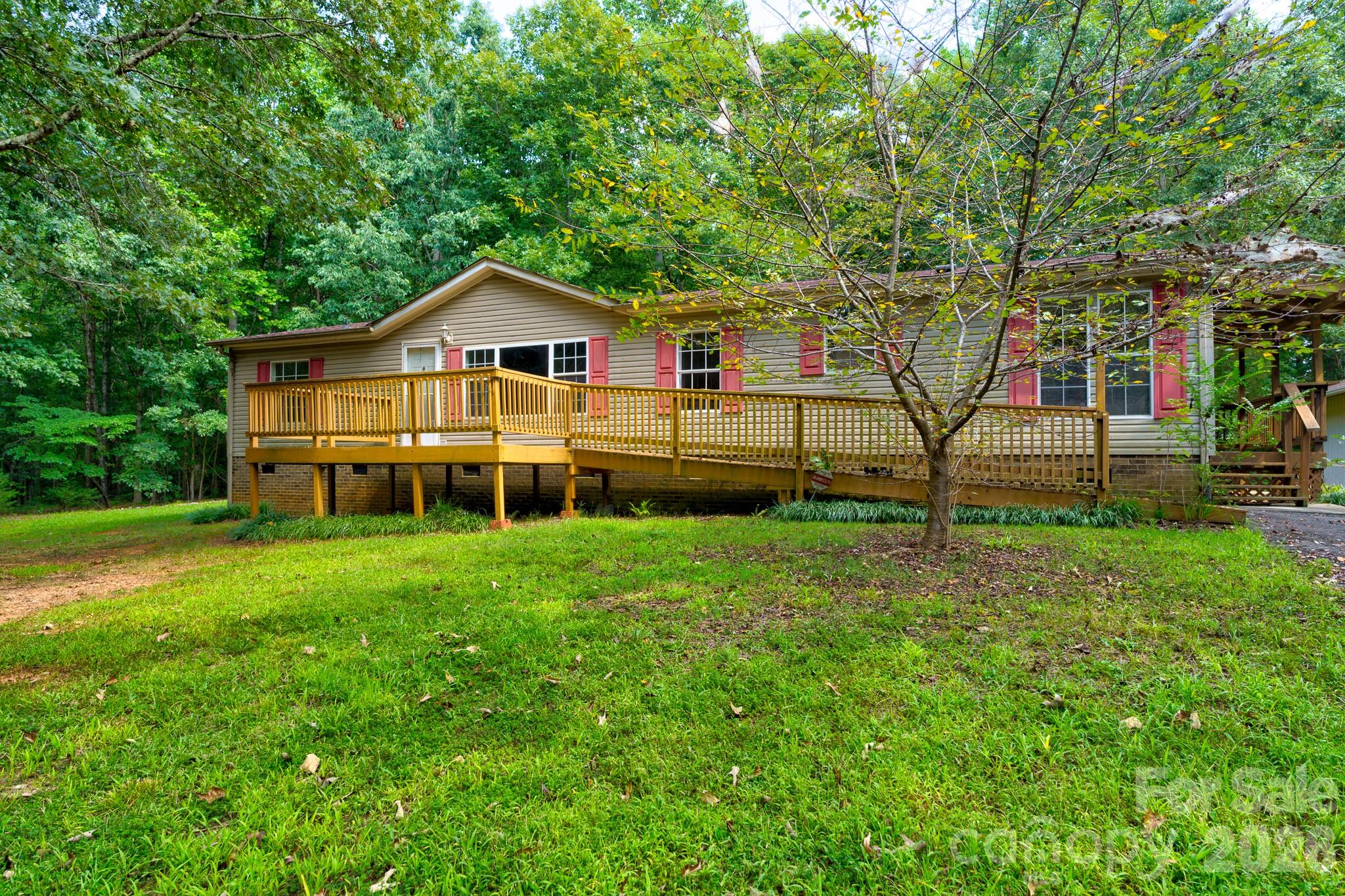 1290 Forest Ridge Drive — photo