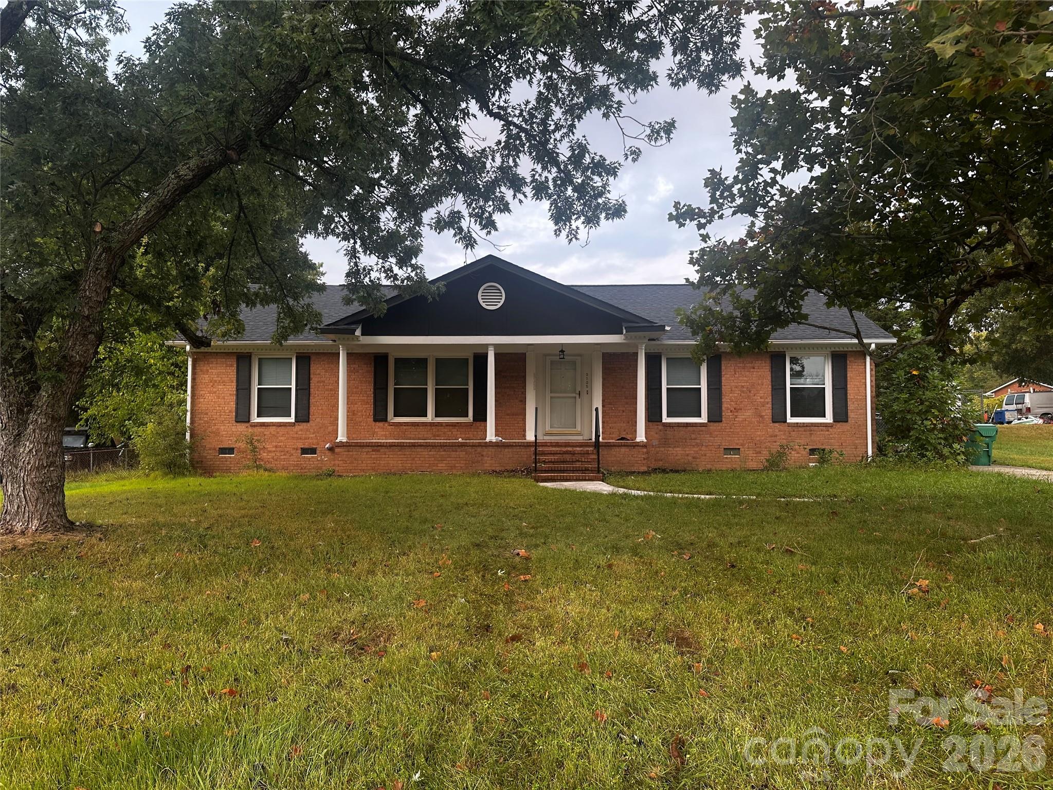 3105 Woodview Drive — photo