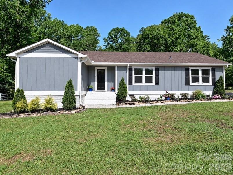 9565 Man O War Road — photo