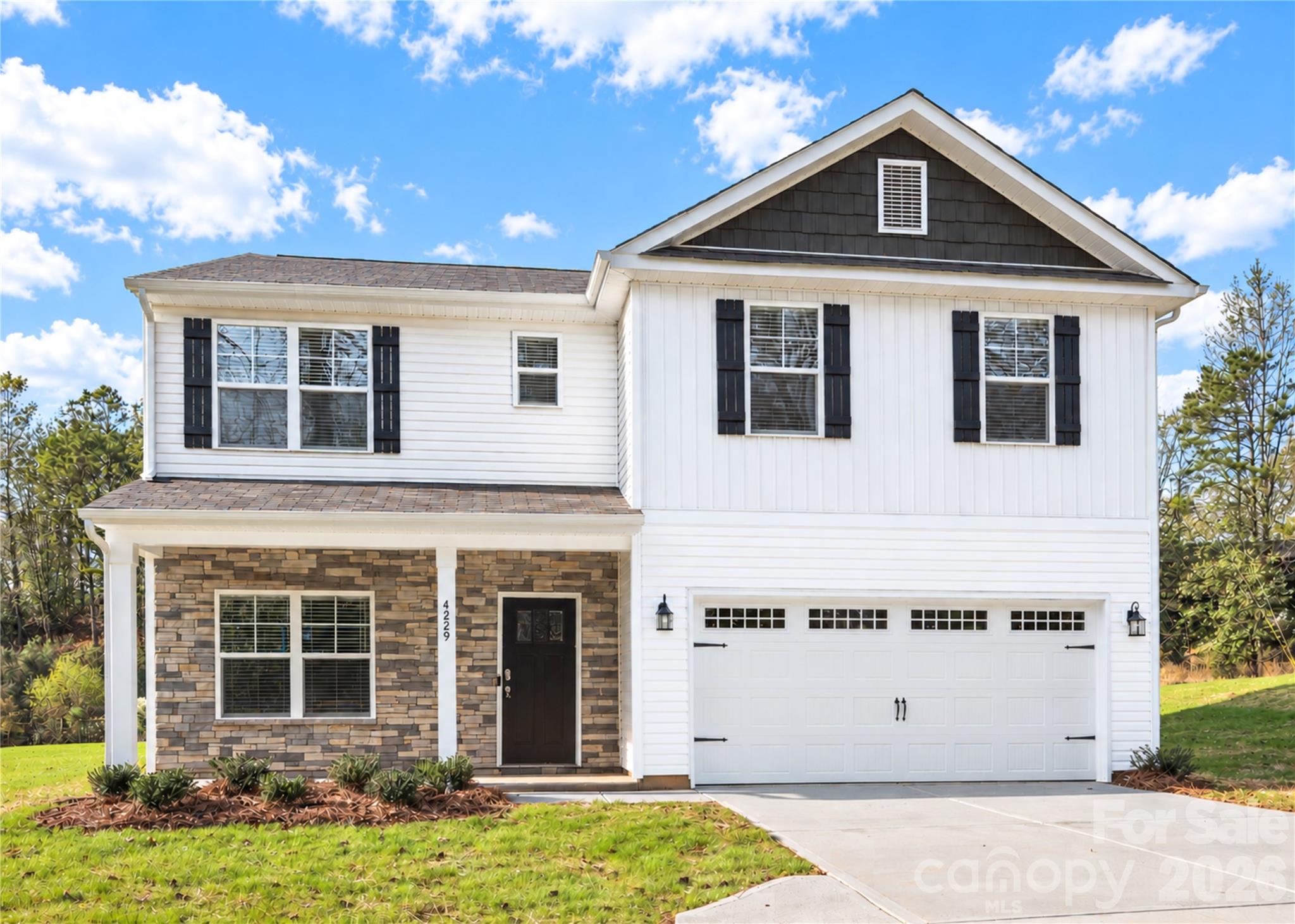 2239 Dardan Woods Drive — photo