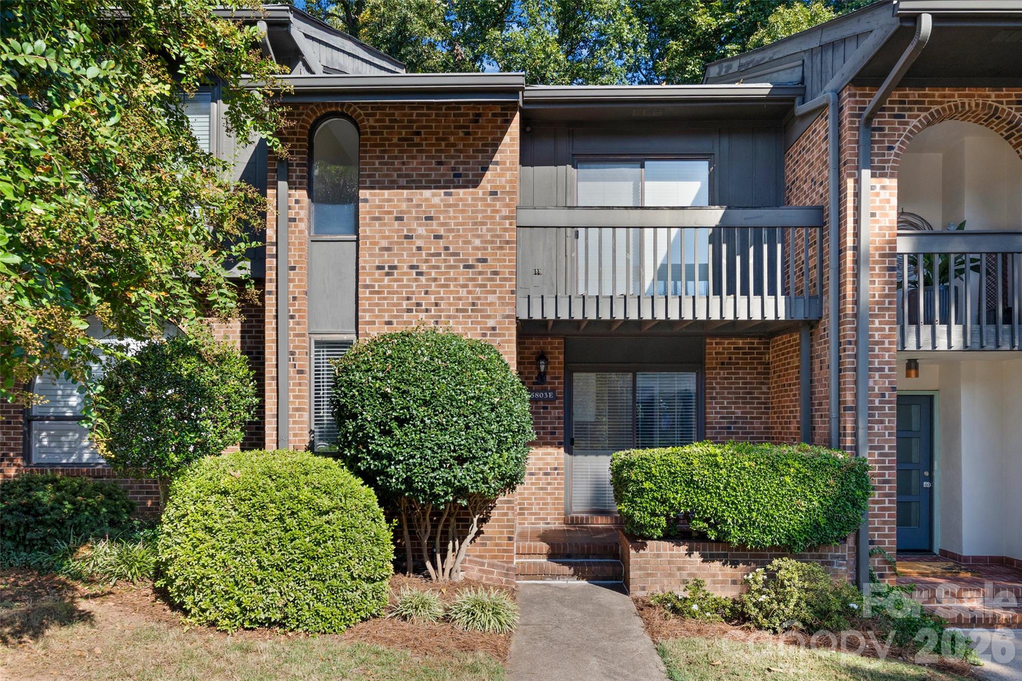 5803 Sharon Road E — photo
