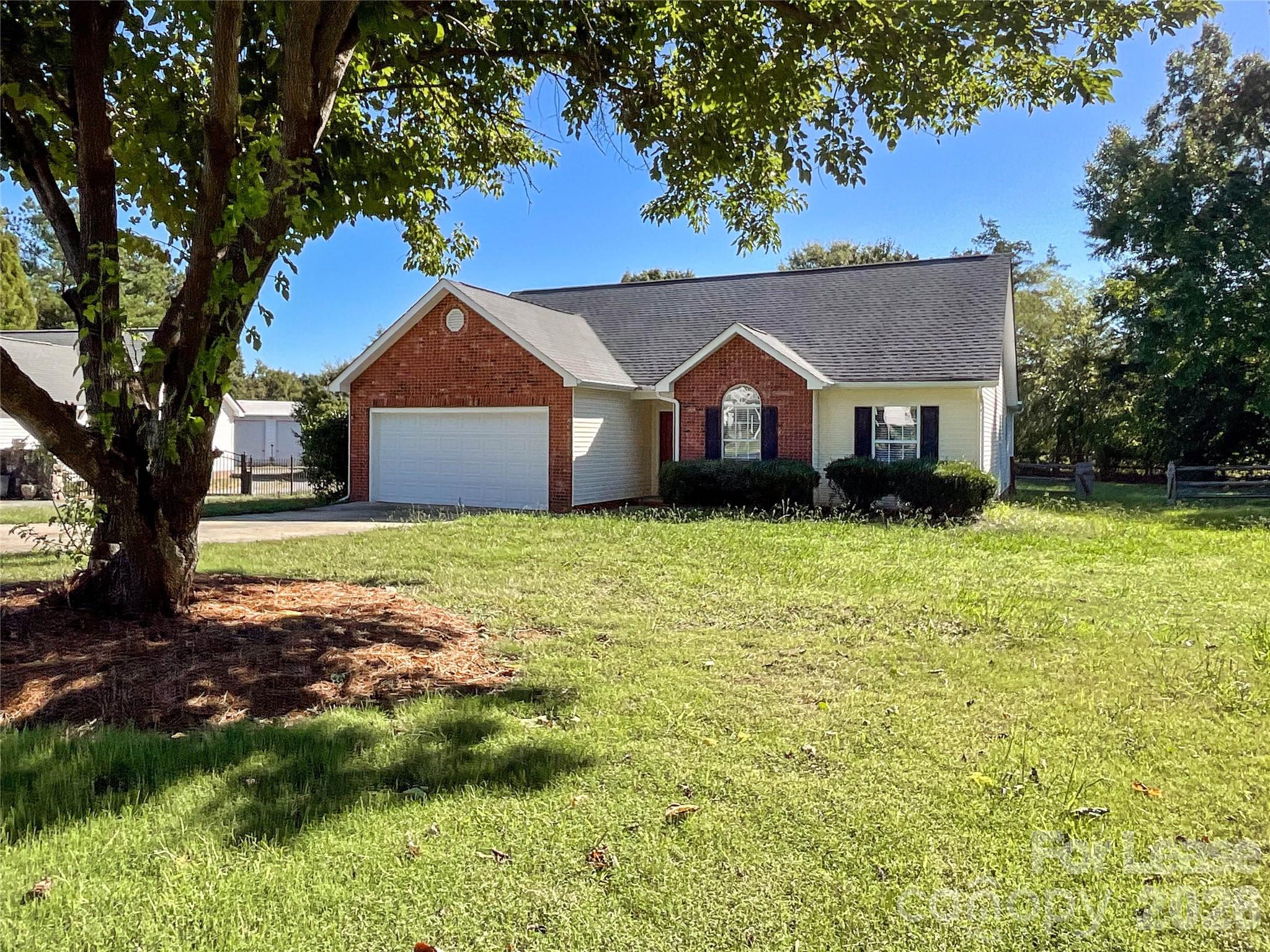 1037 Ridgefield Circle — photo