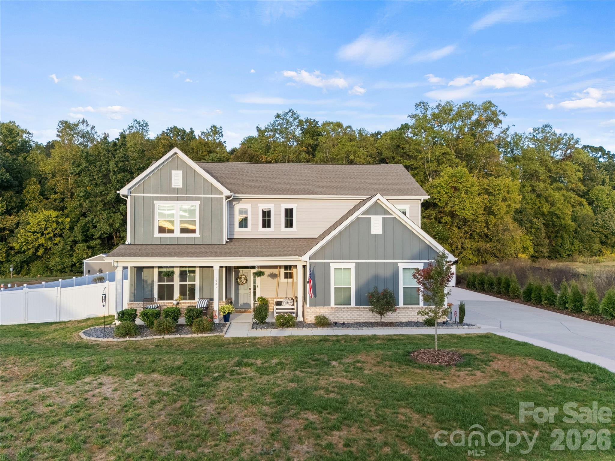 1305 Coppergate Drive — photo