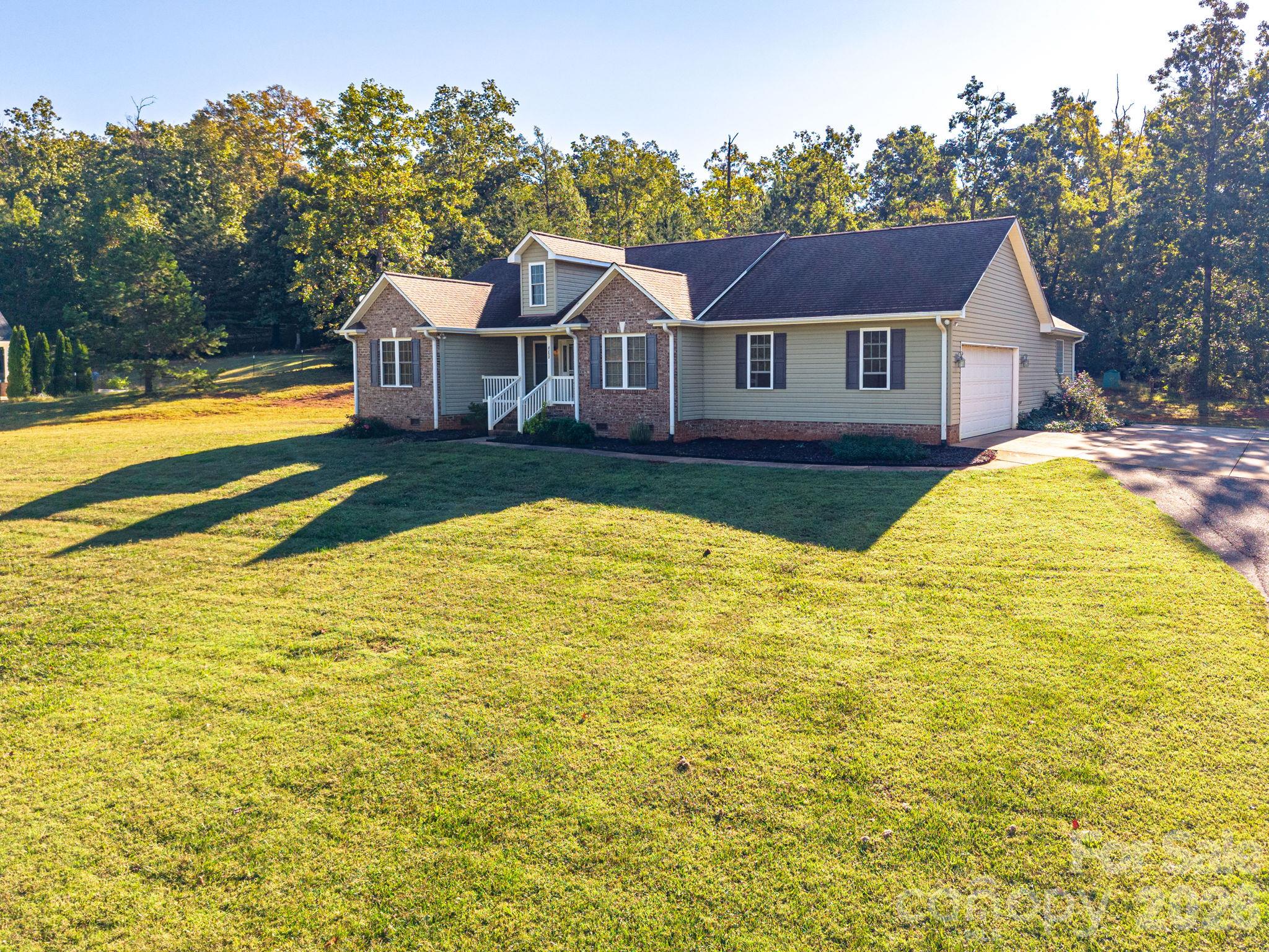 4252 Goodson Road — photo
