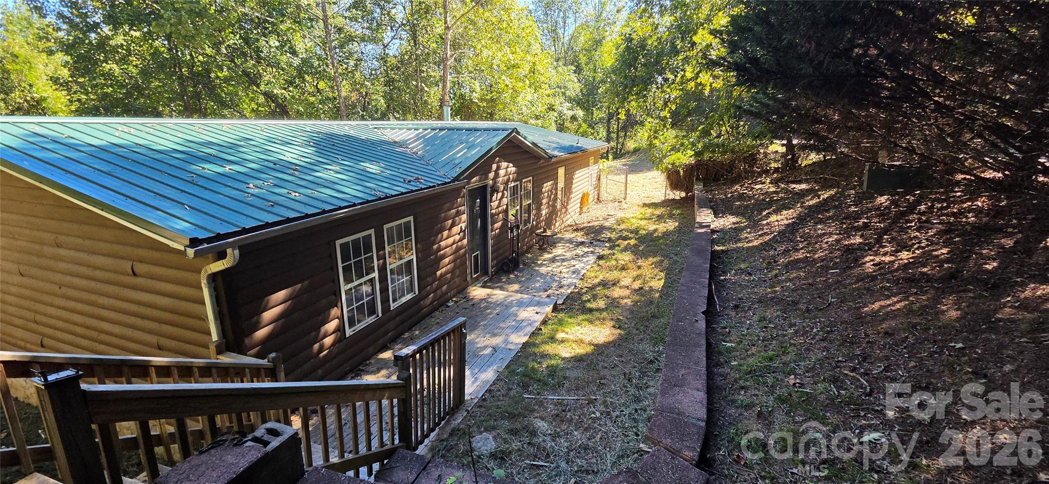 52 Tahkeyostee Ridge — photo