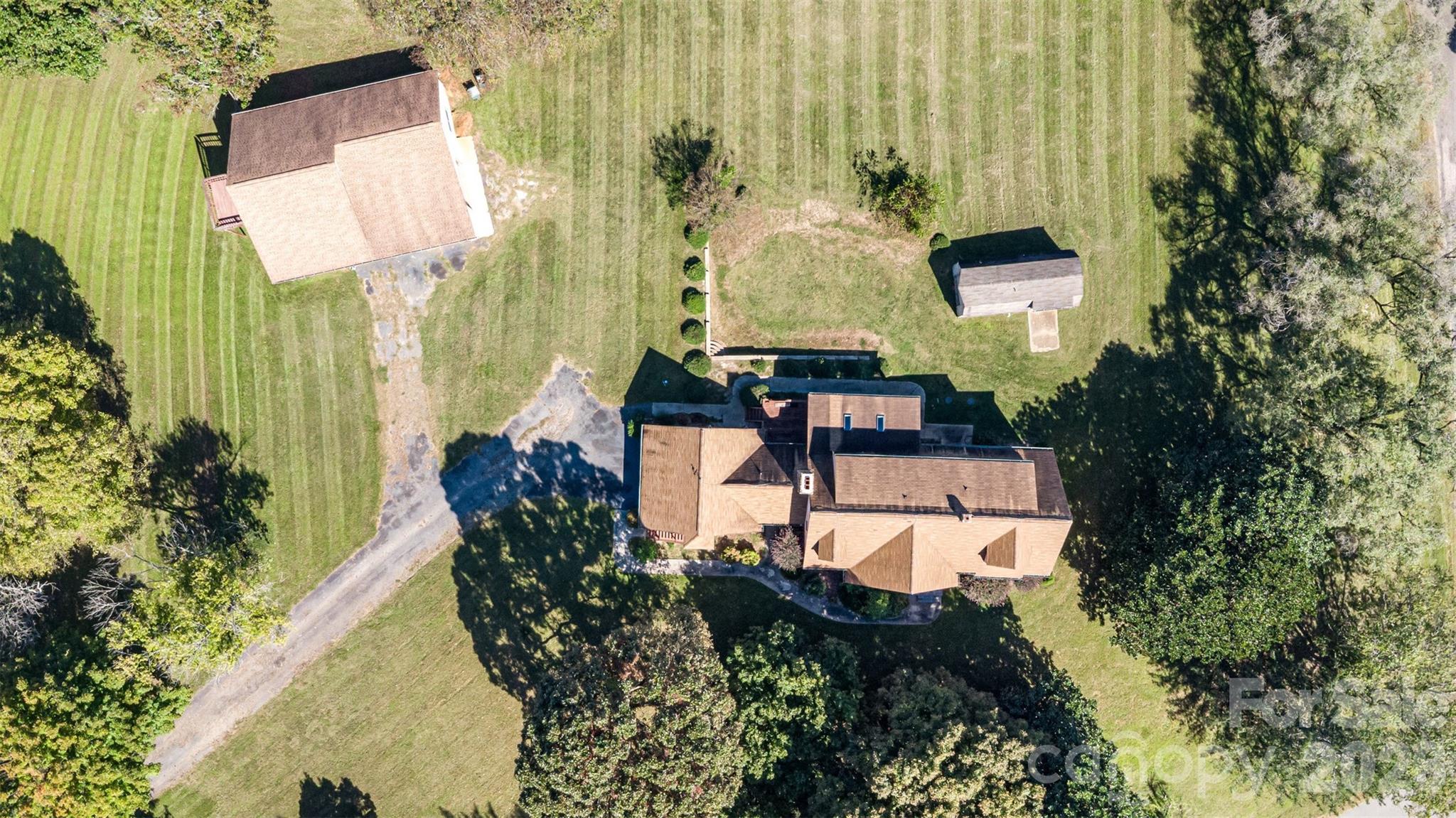 475 Baymount Drive — photo