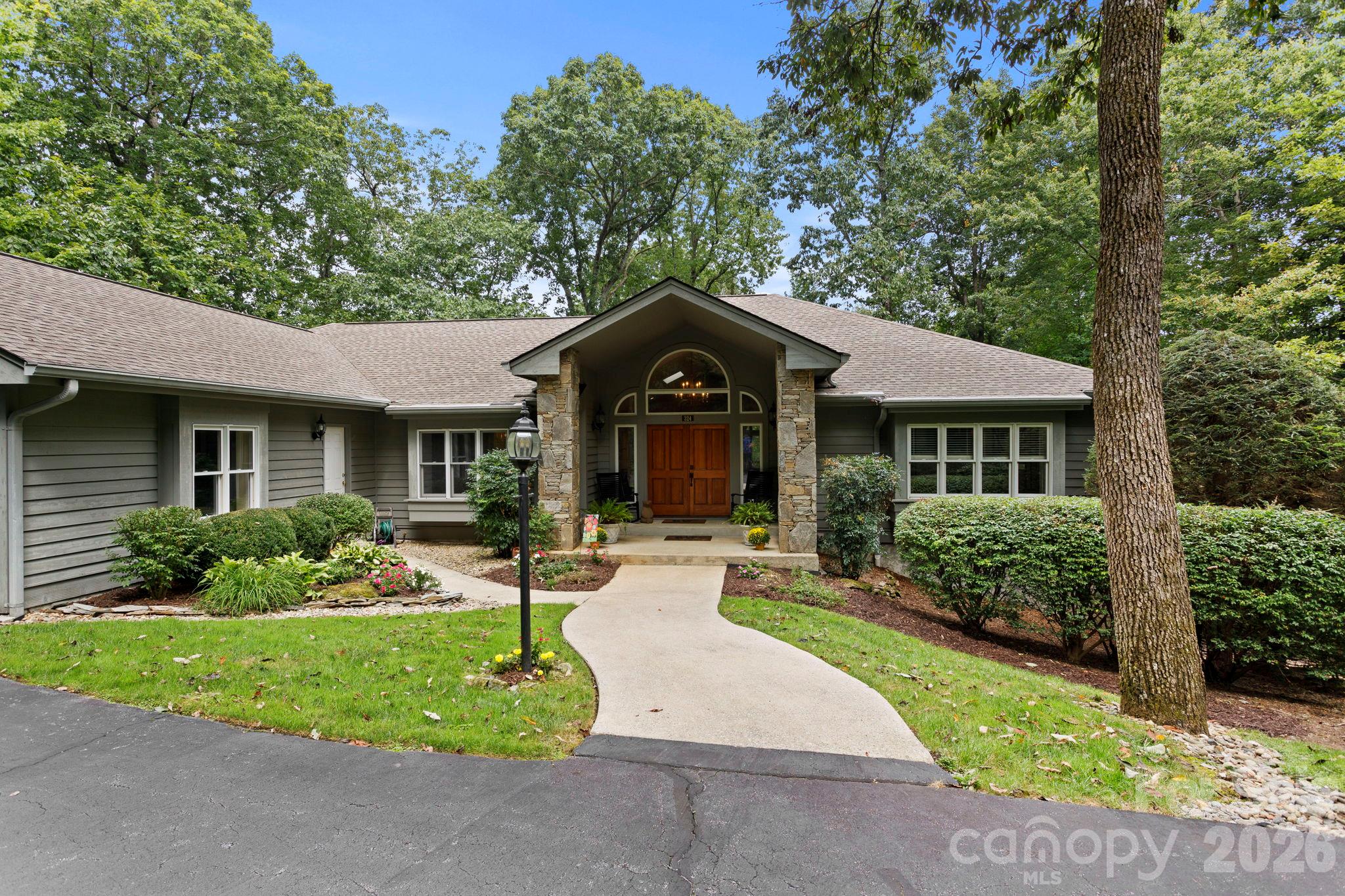 324 Kenmure Drive — photo