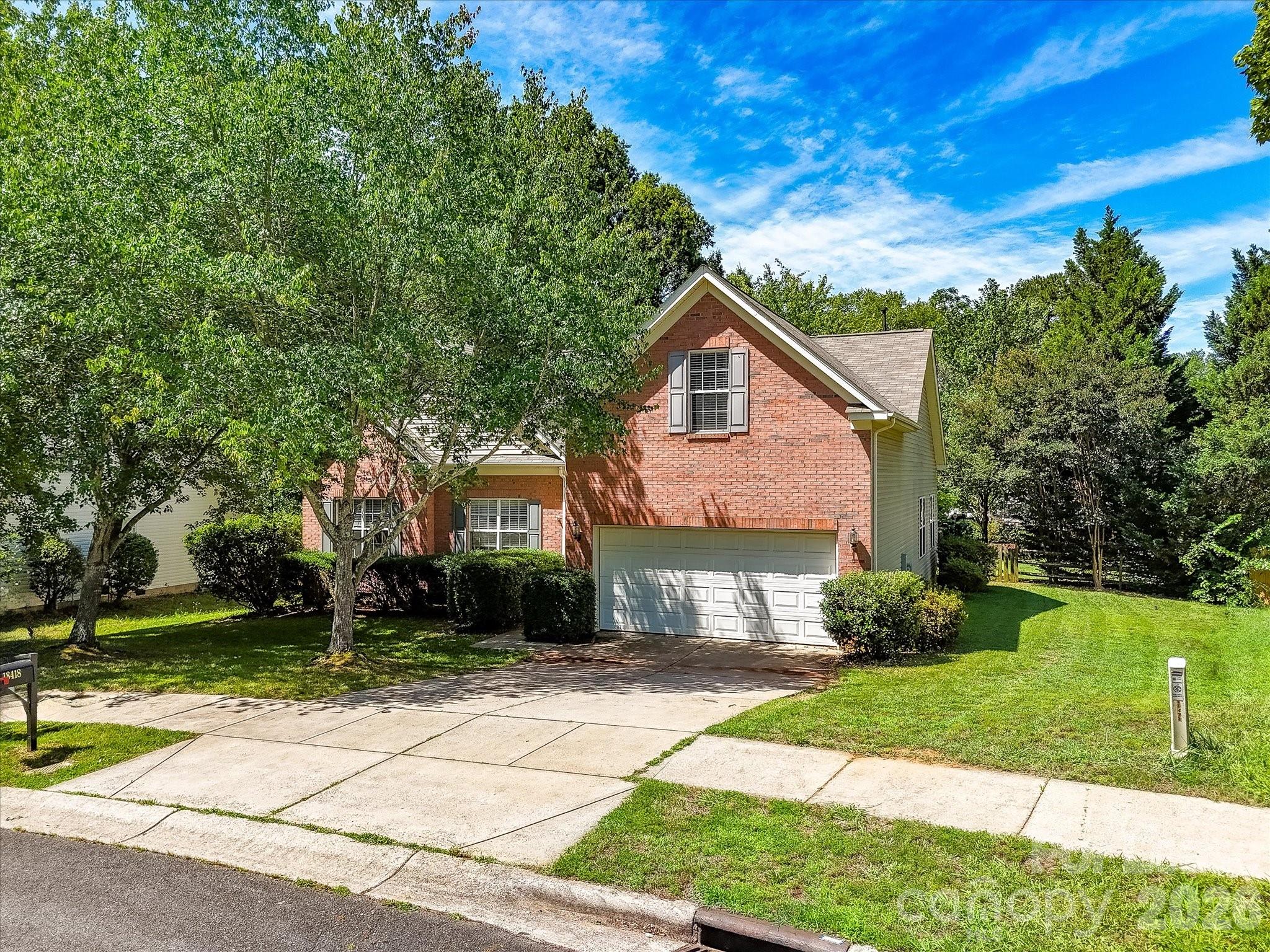 18418 Torrence Chapel Estates Circle — photo