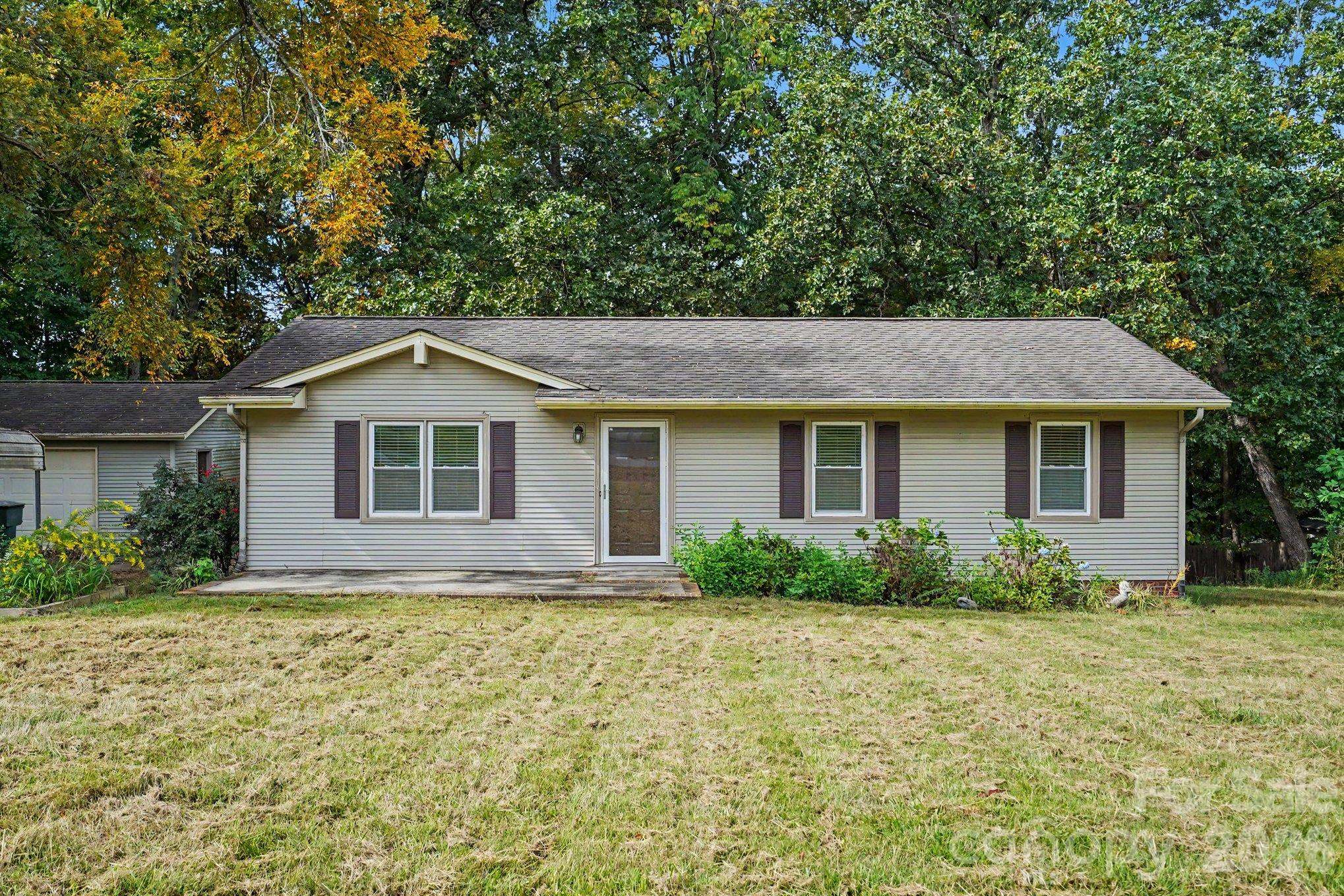 213 Cobblestone Lane NW — photo