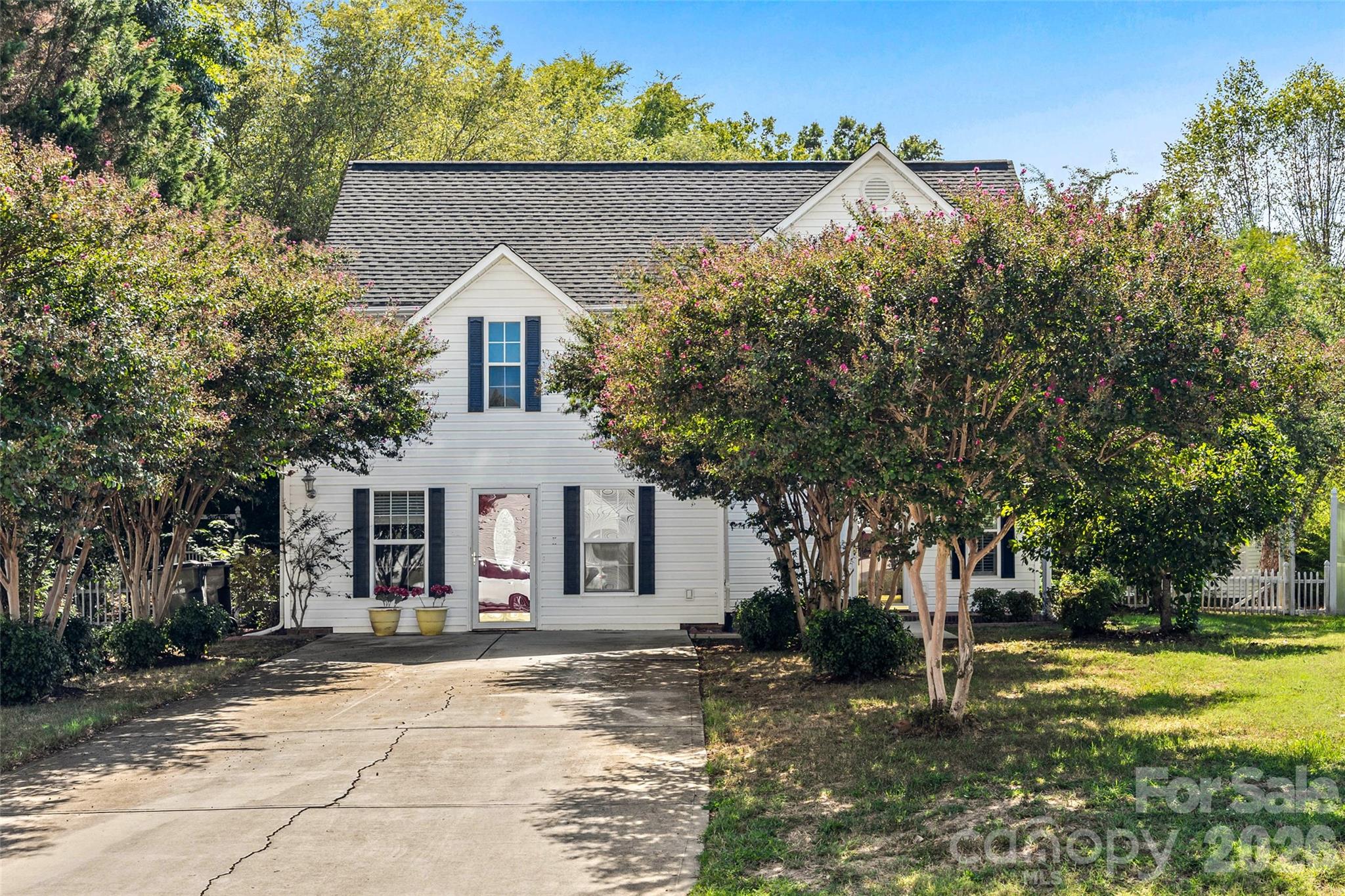 2006 Capstone Court 96 — photo