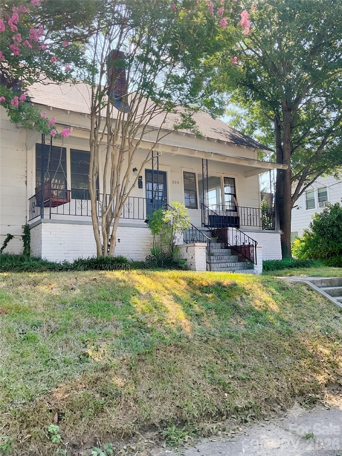 208 S Ransom Street — photo