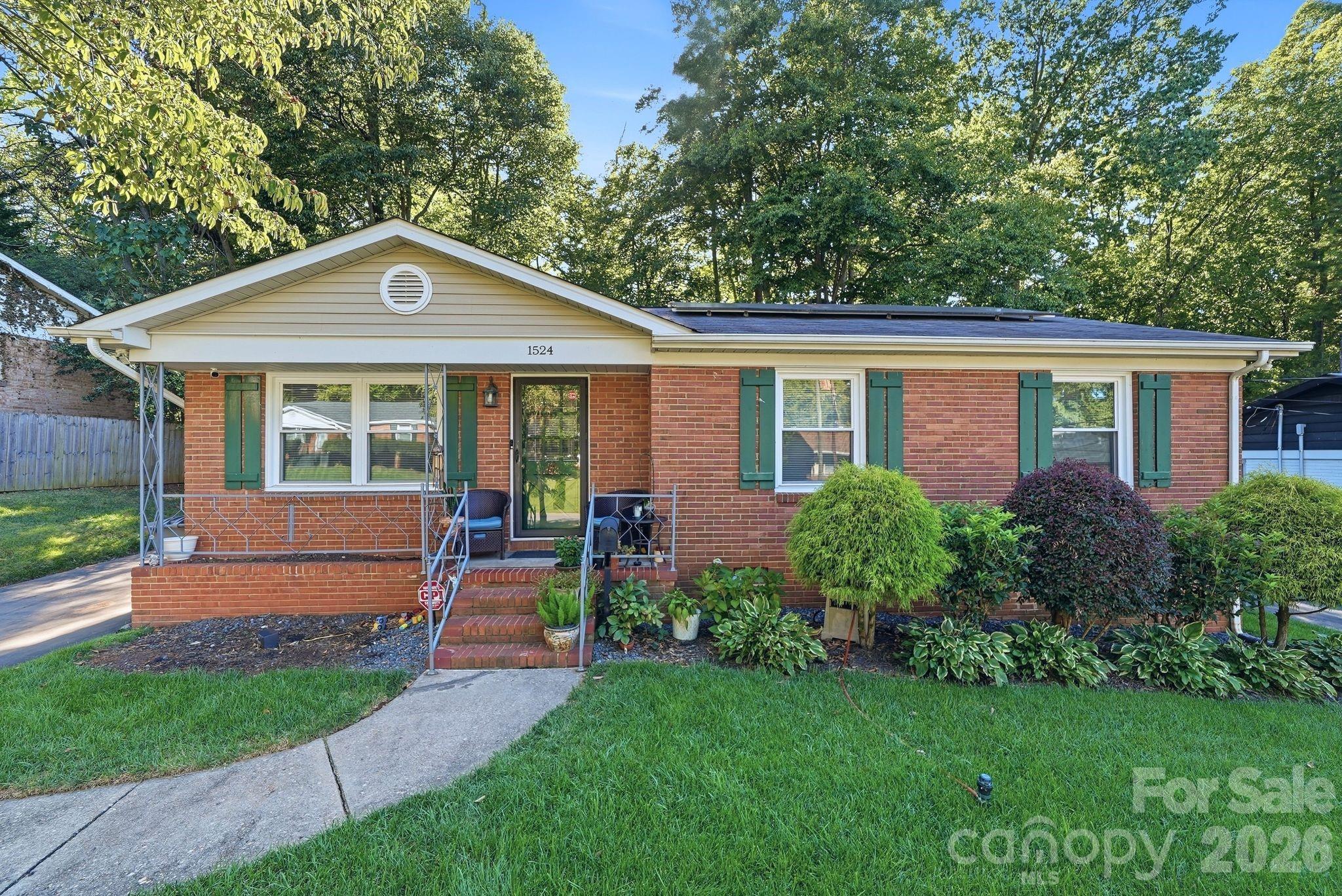 1524 Lanewood Place — photo