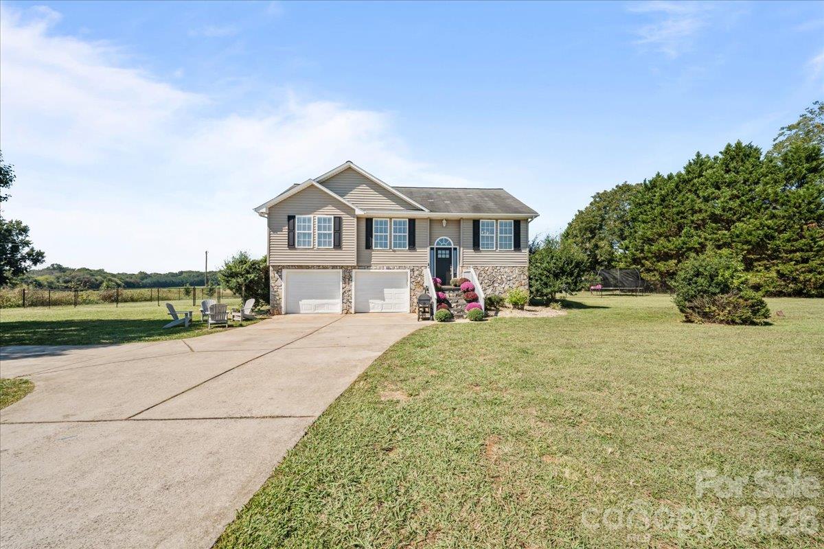 2241 Killian Road — photo