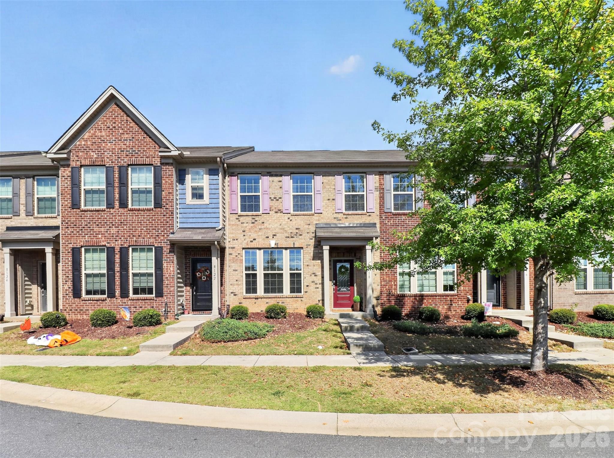 8118 English Clover Lane — photo
