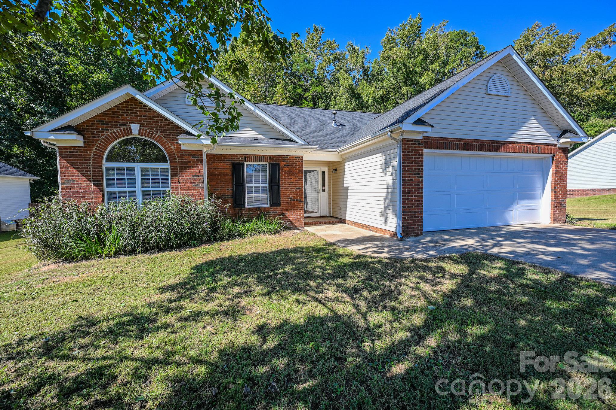 2425 River Chase Drive — photo