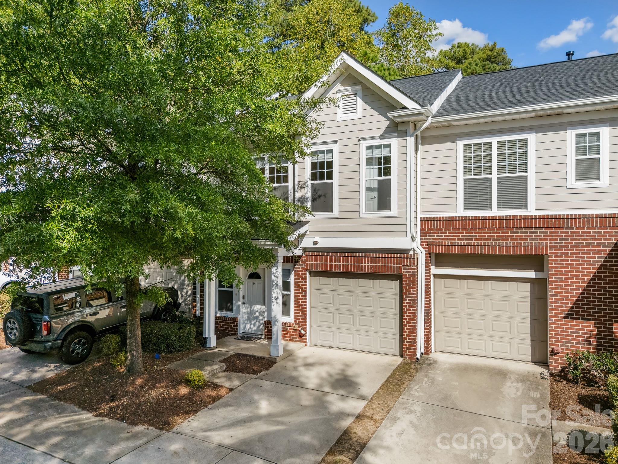 14208 Castle Abbey Lane — photo