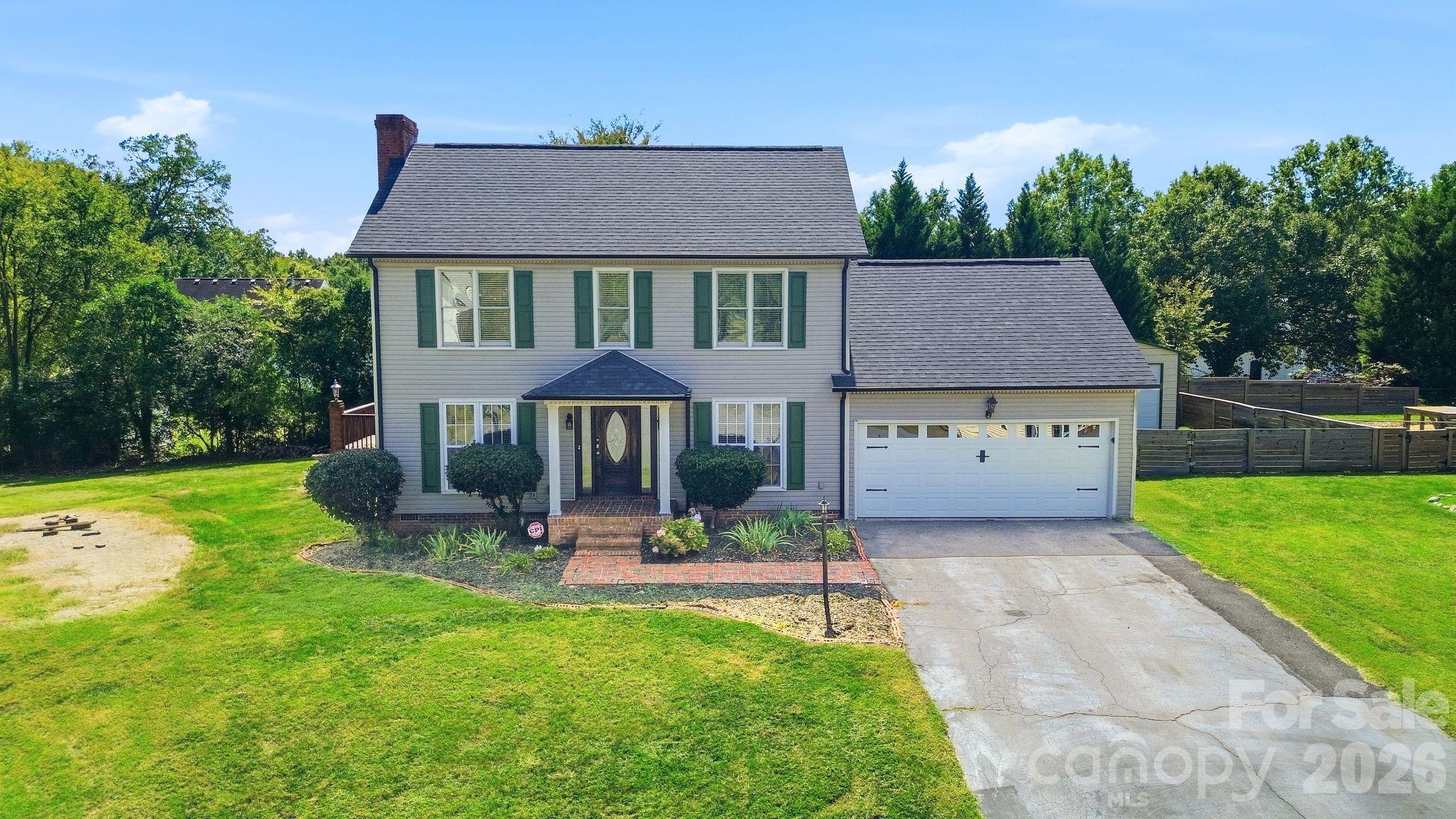 2351 Ellerbe Drive — photo