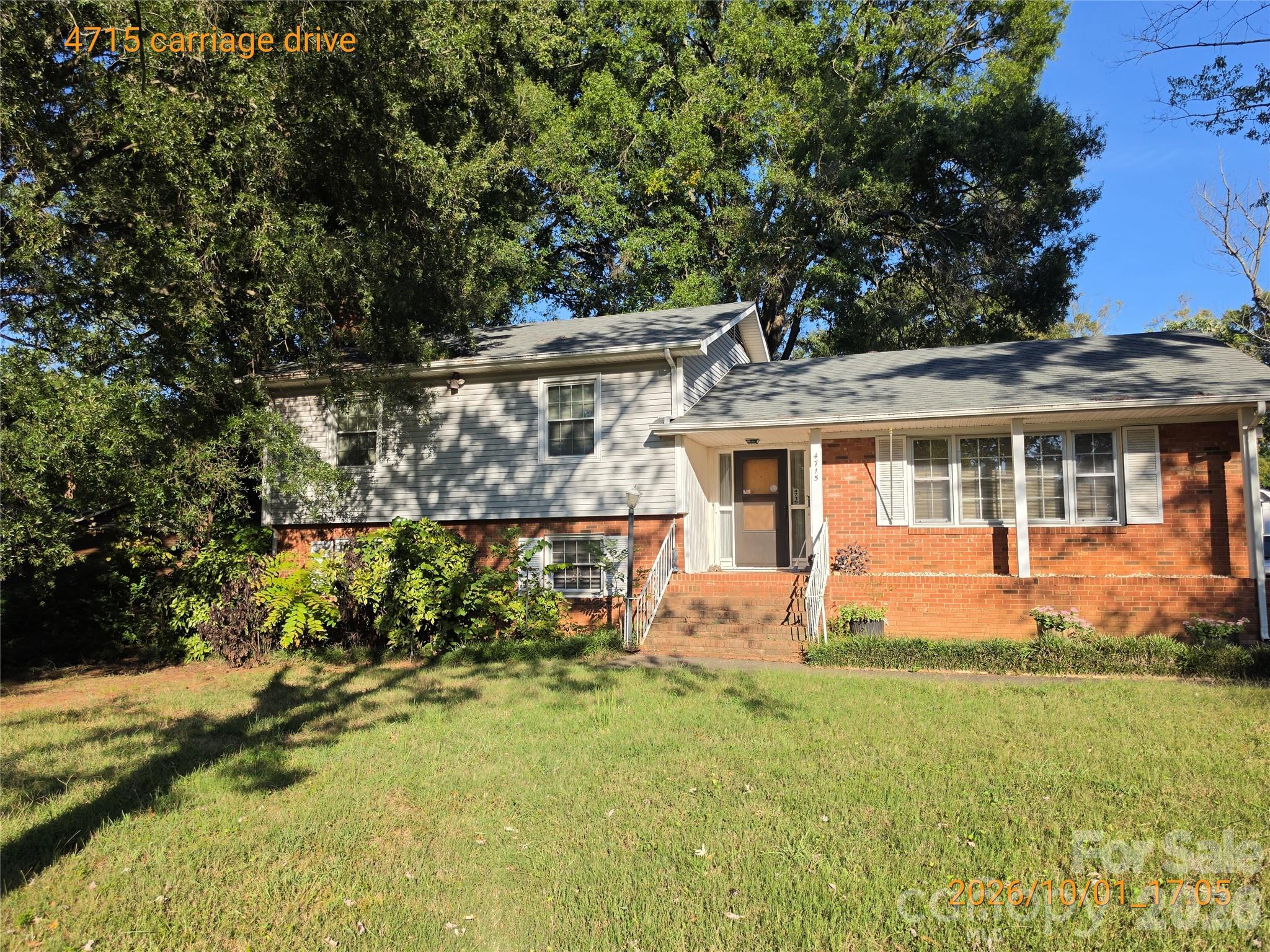 4715 Carriage Drive Circle — photo