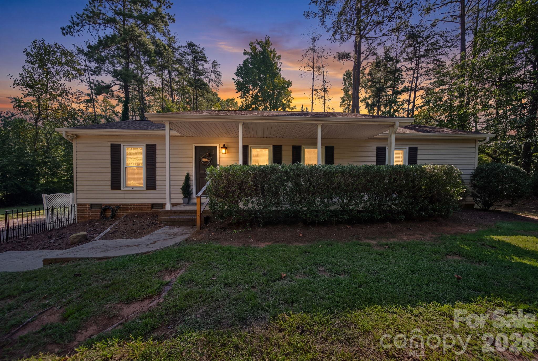 106 Brookridge Lane — photo