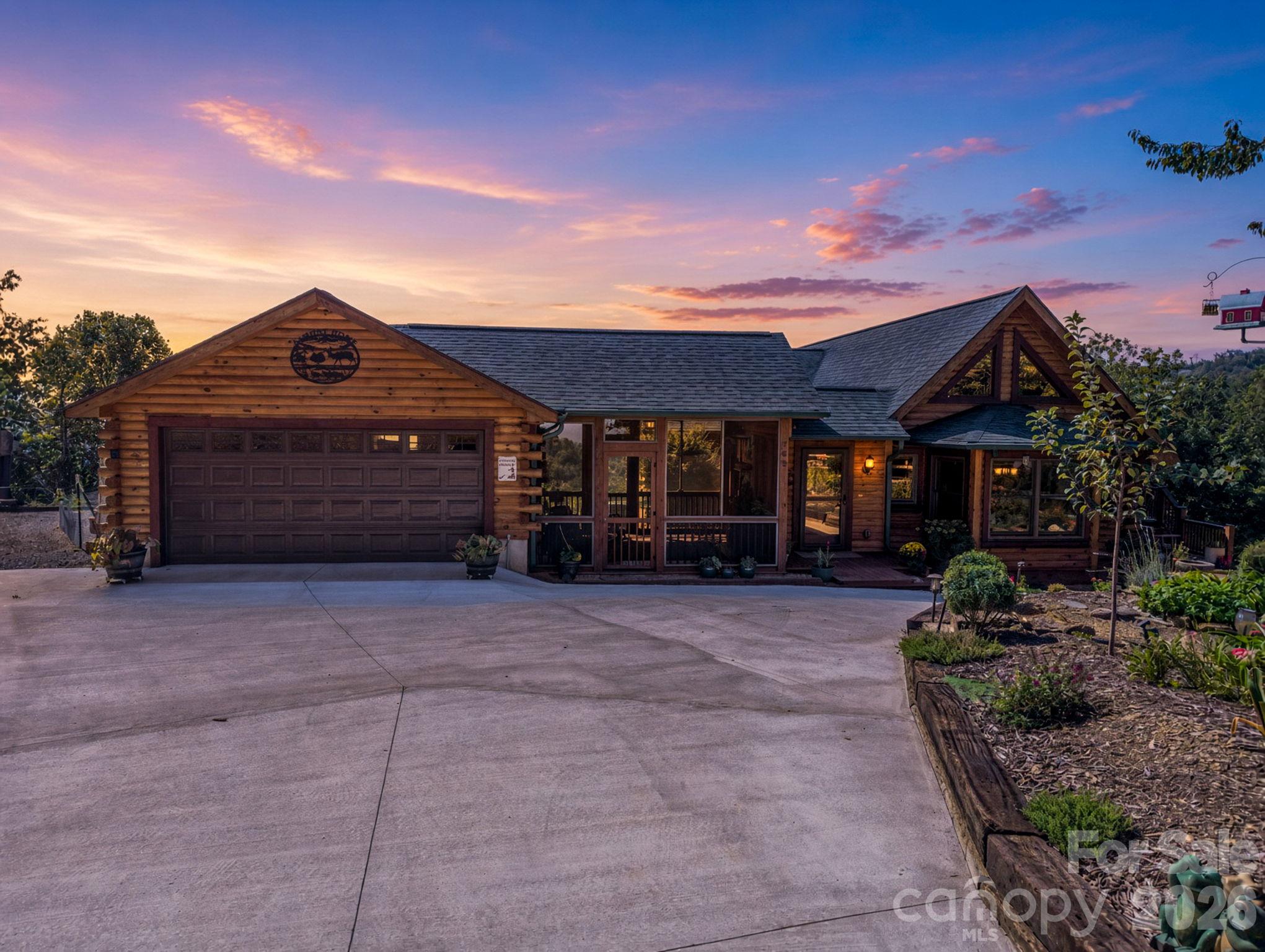 762 Valley View Drive — photo