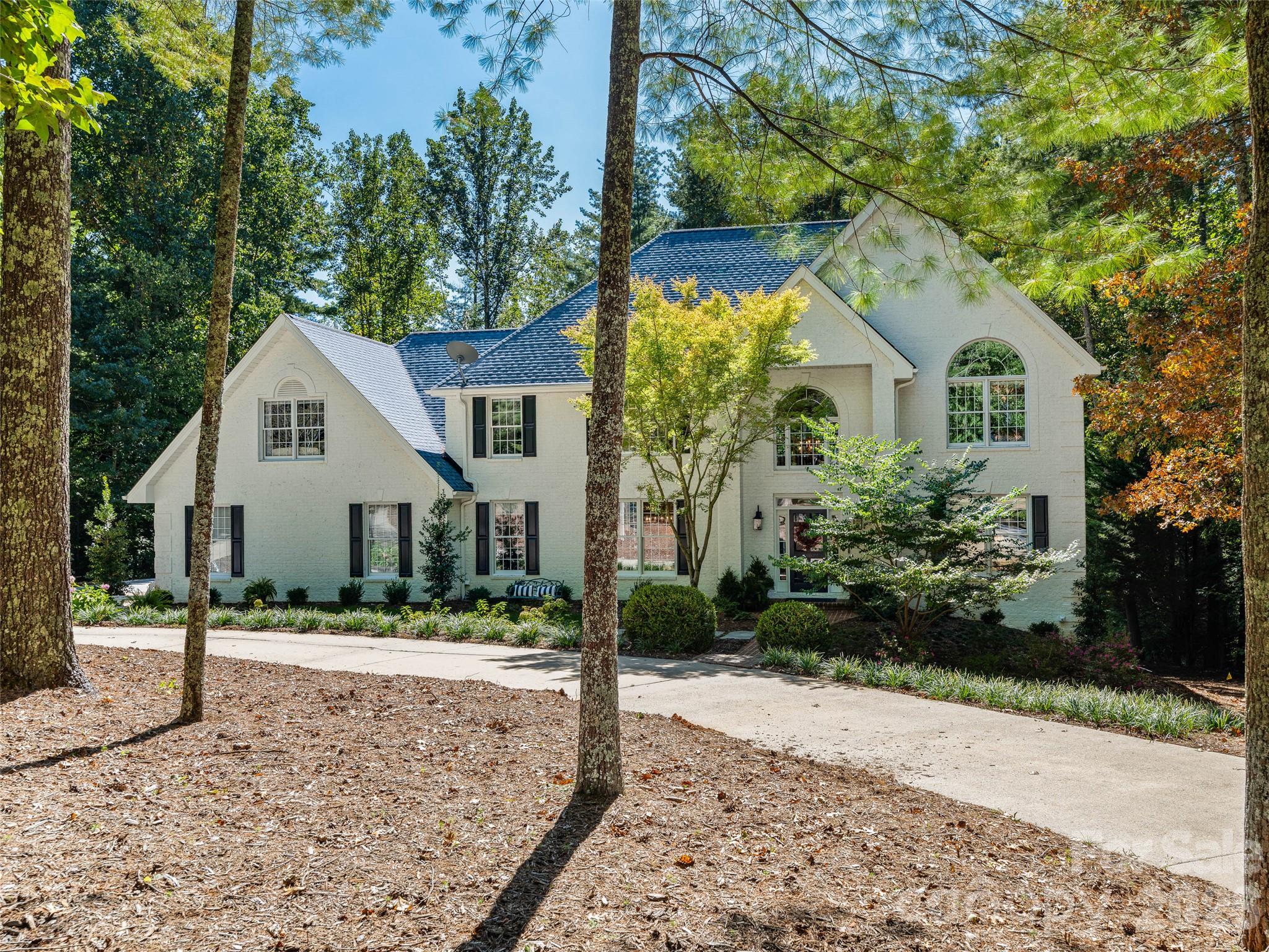 12 Dunnwoody Drive — photo