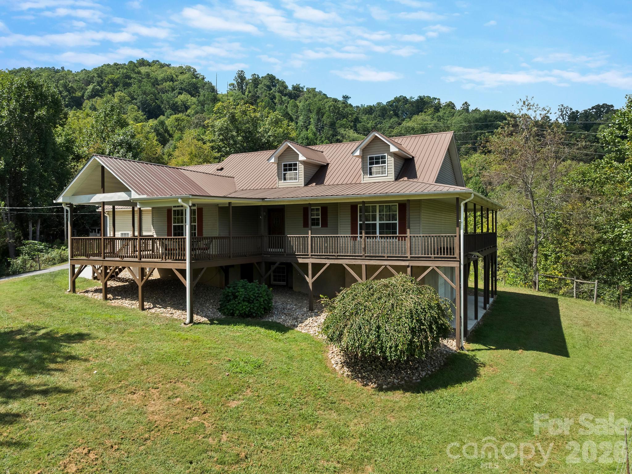 170 Yates Cove Road — photo