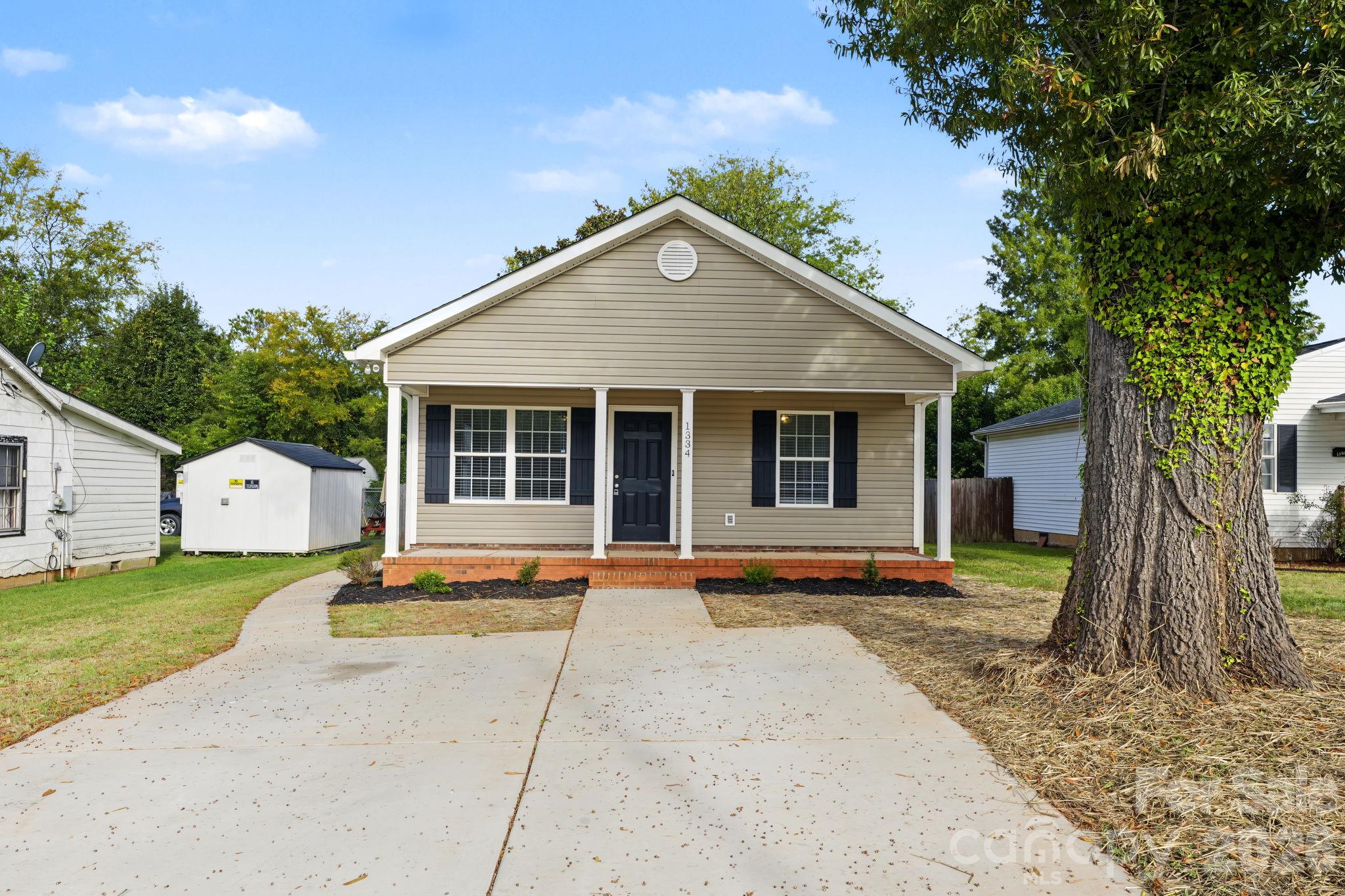 1334 Flint Hill Street — photo