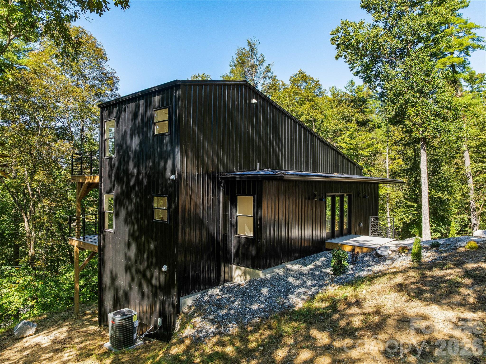 210 Overlook Lane — photo