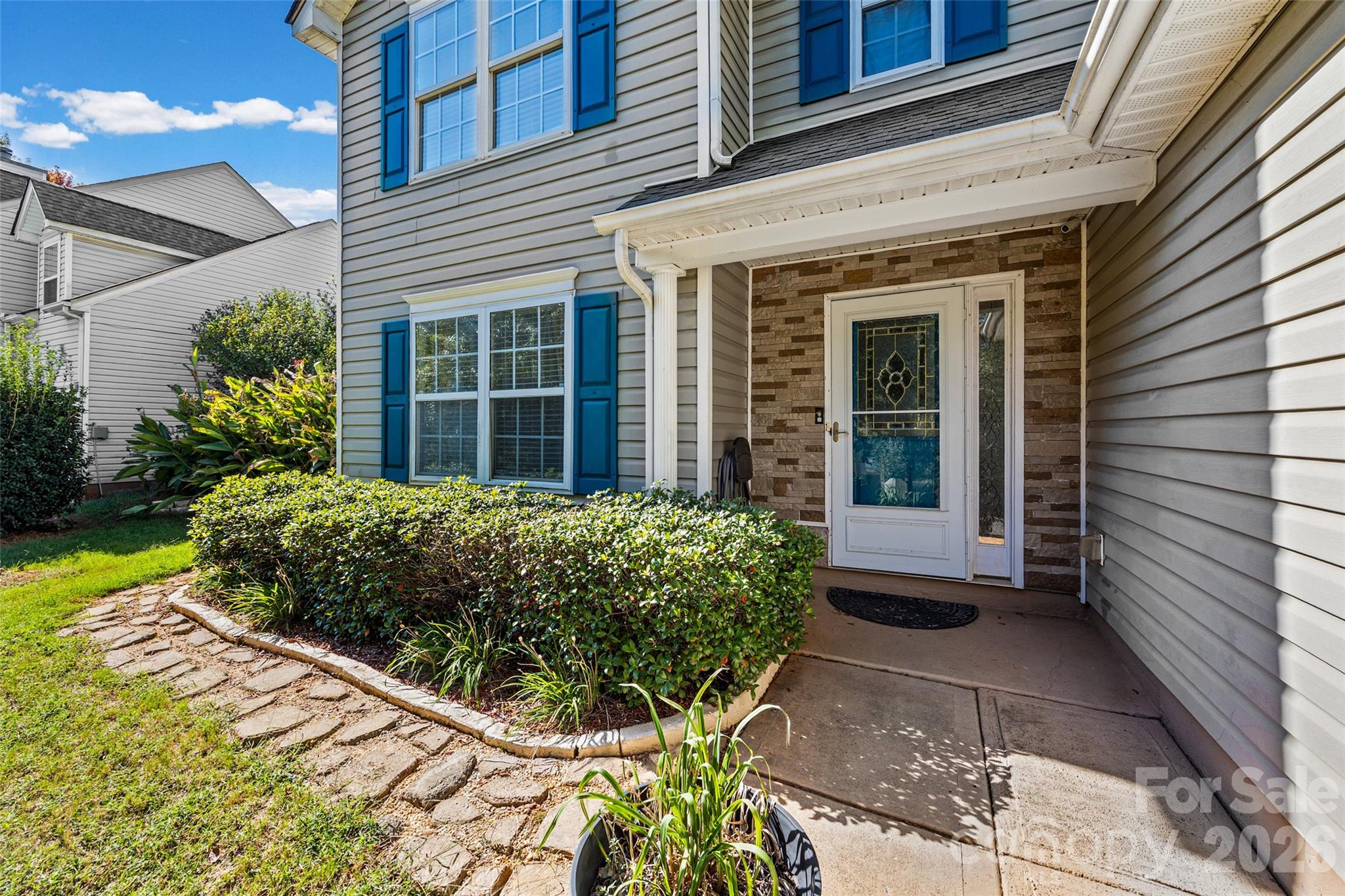 1277 Winding Path Road — photo