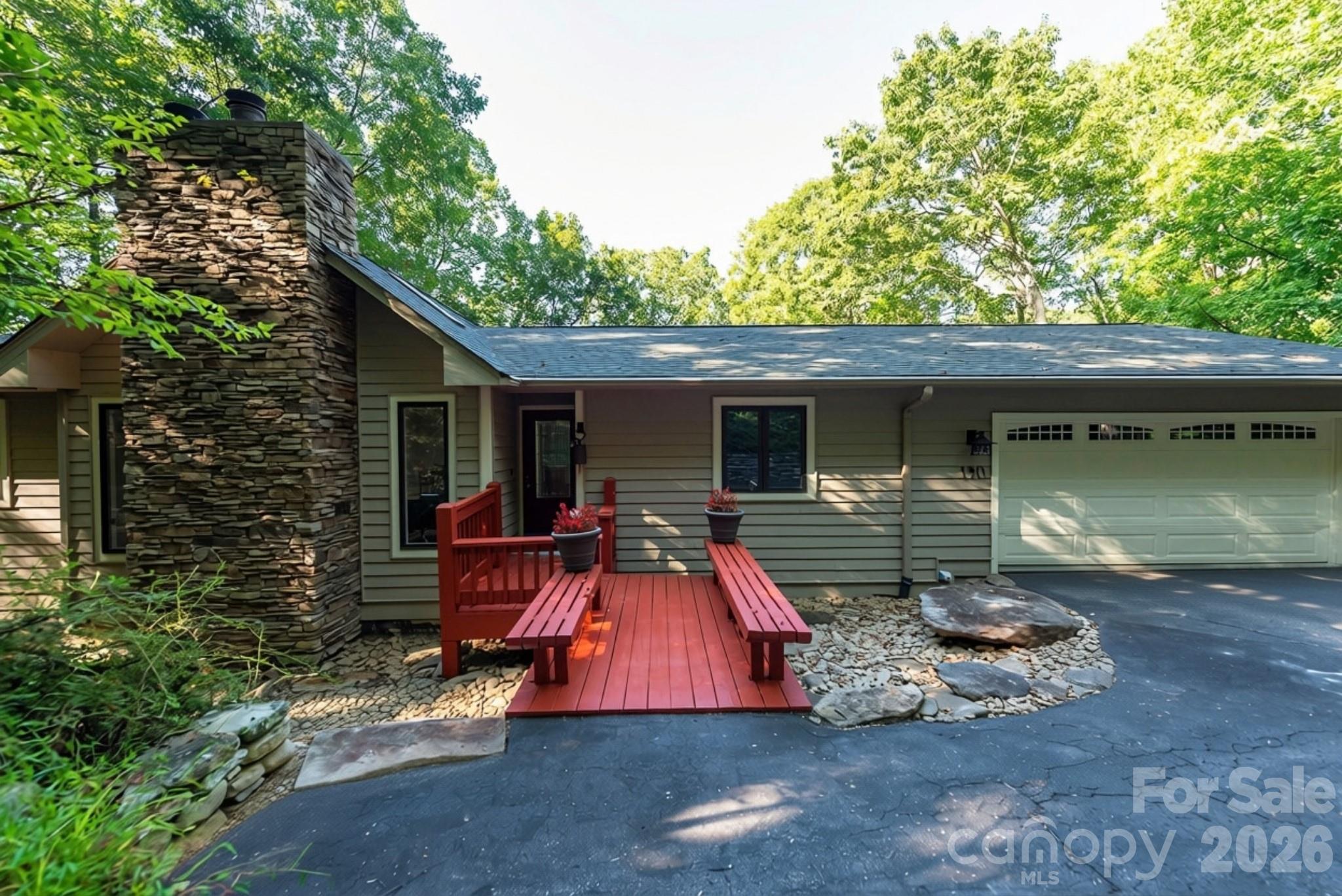 190 Ridgeview Drive — photo