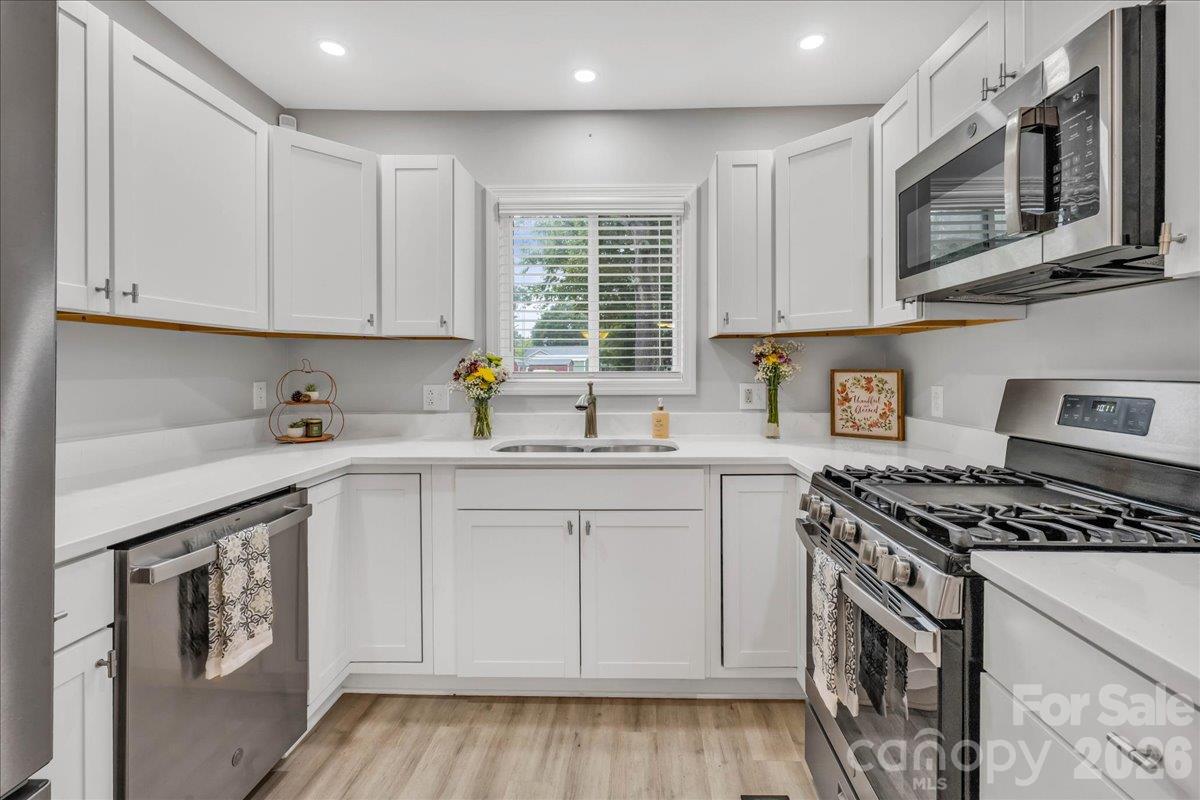 1005 Noles Drive — photo