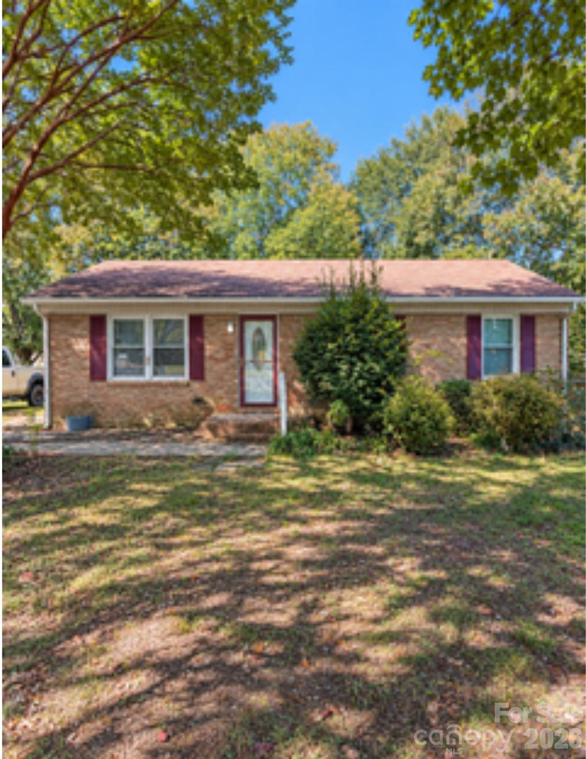 324 Briarwood Drive — photo