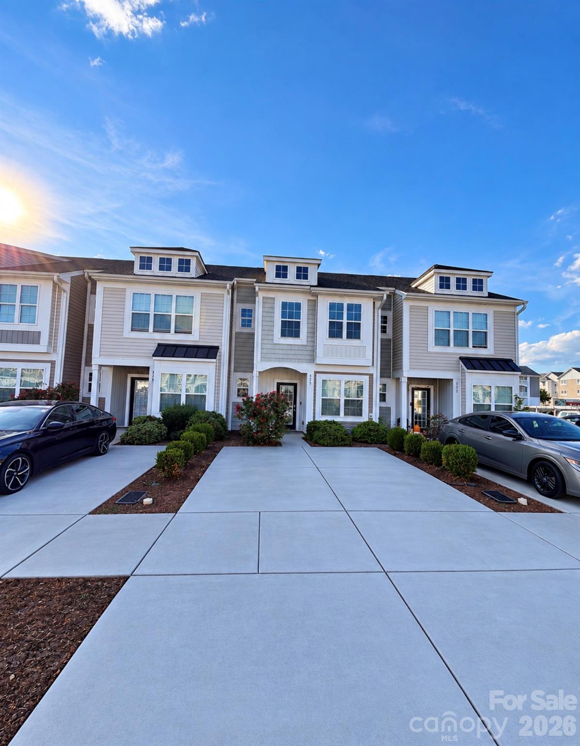 375 Halton Crossing Drive SW — photo