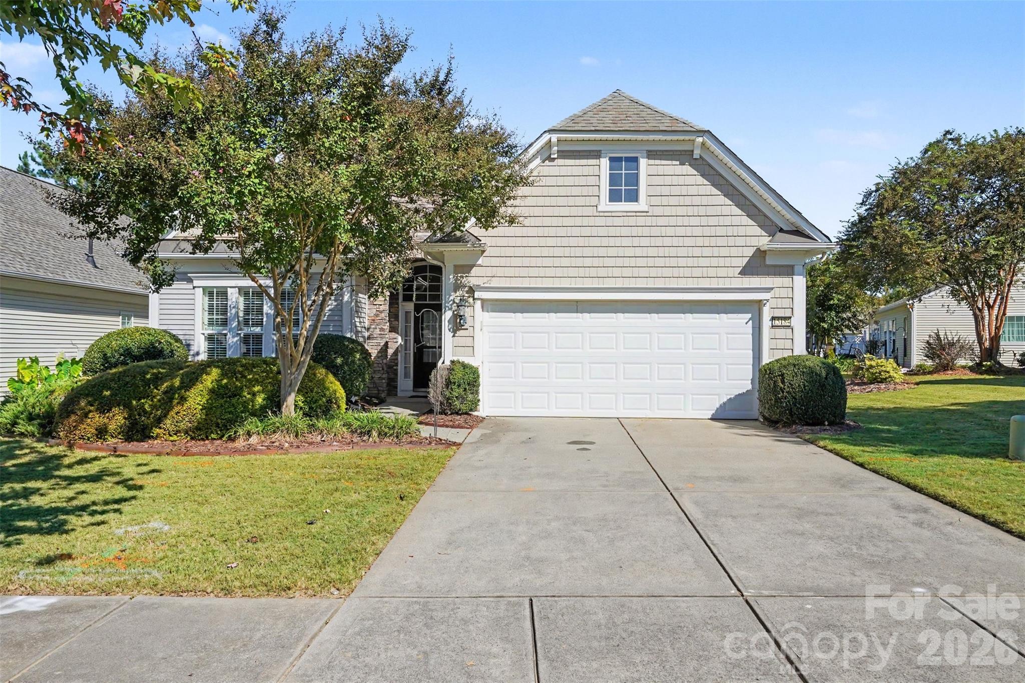 15184 Legend Oaks Court — photo