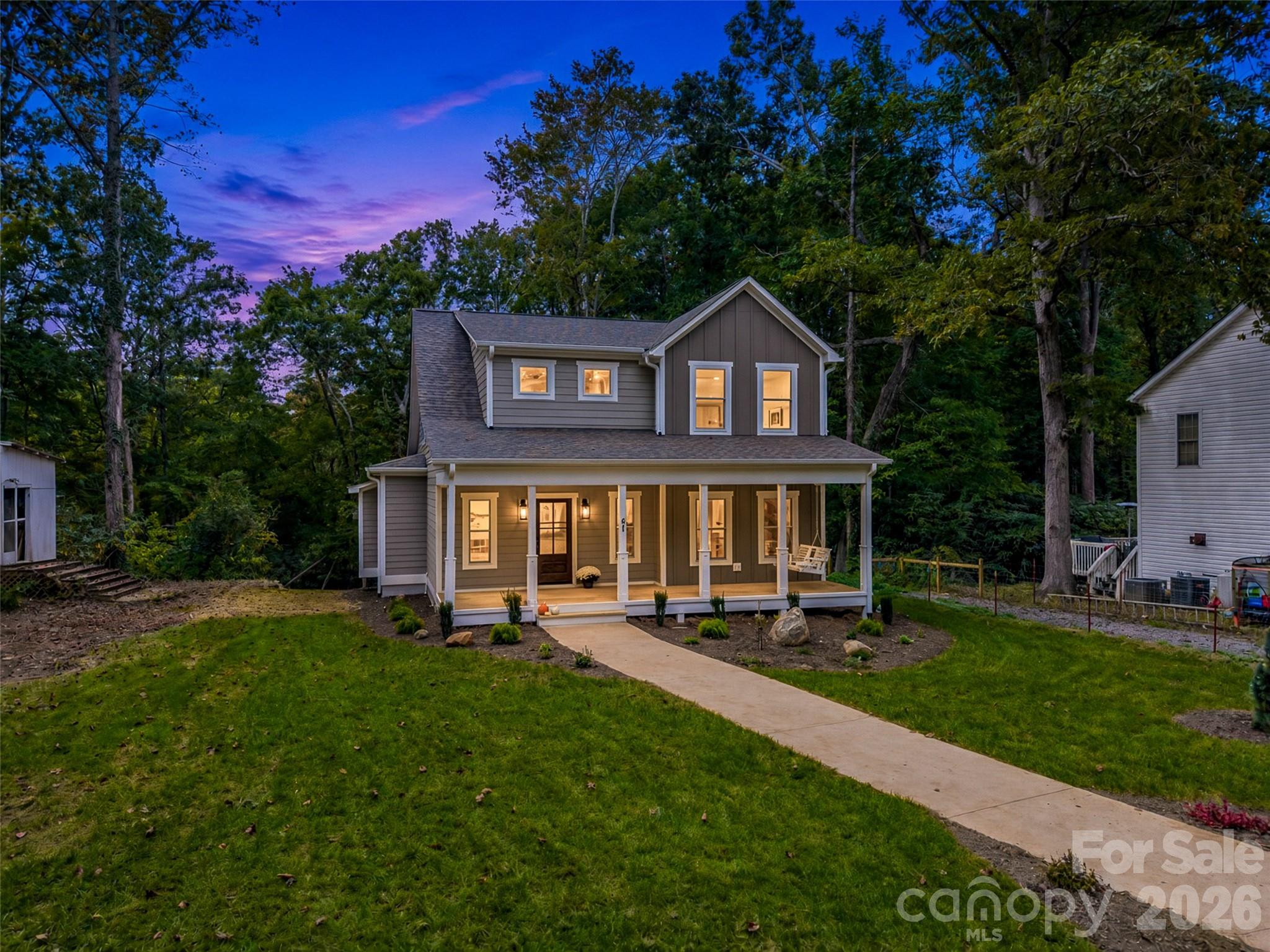 61 Laurel Lane — photo