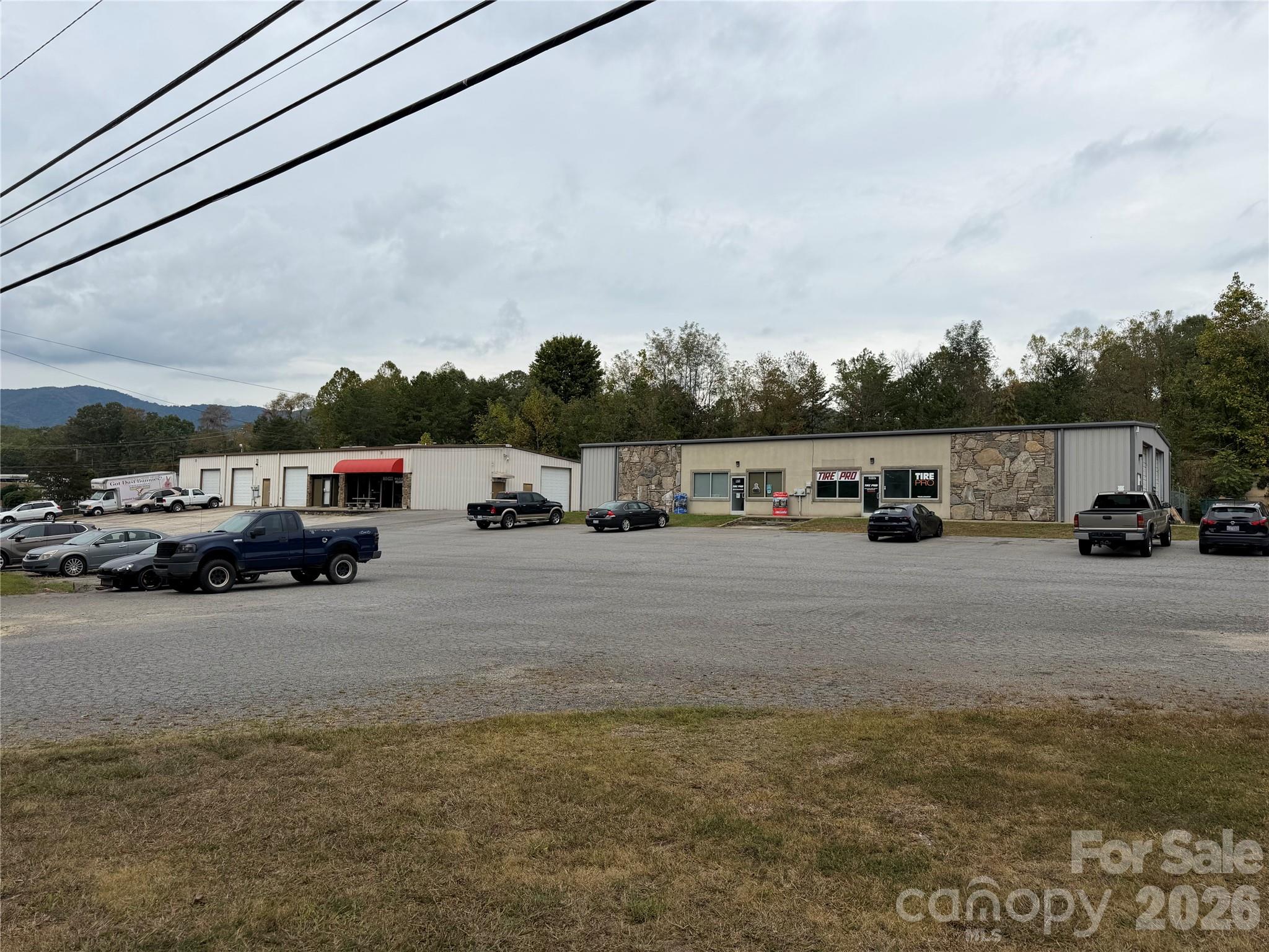 2017 Smokey Park Highway — photo
