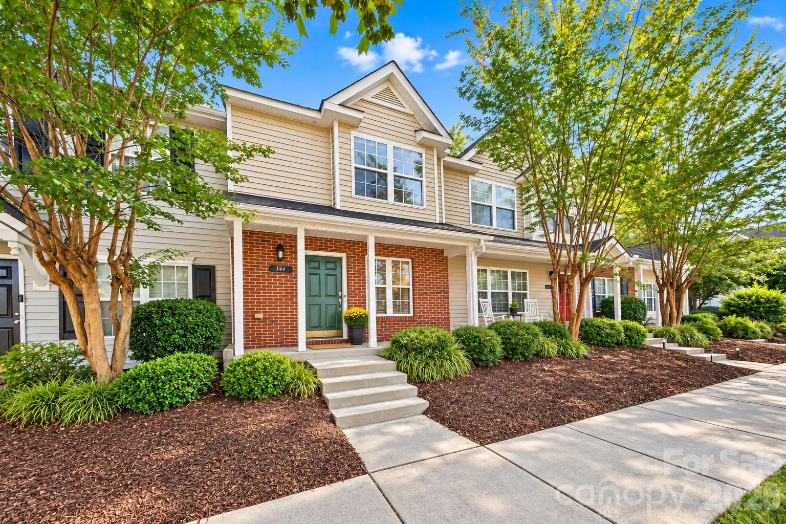 144 Mangum Circle — photo