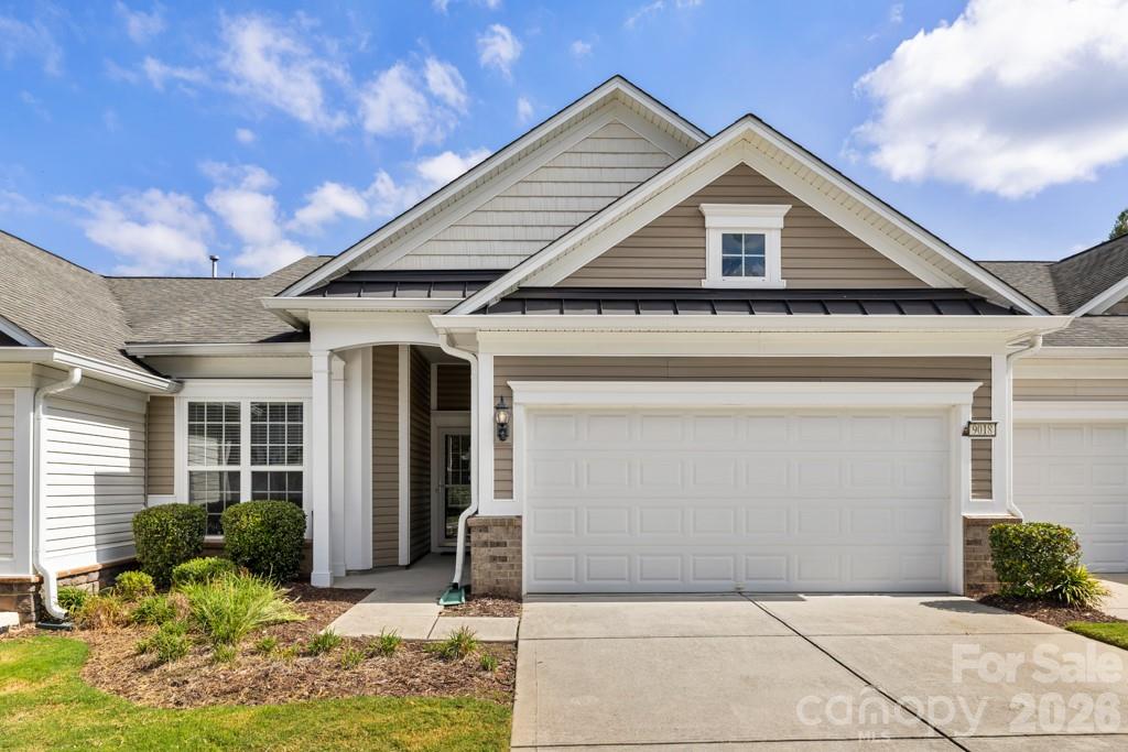 9018 Smokey Hill Lane — photo