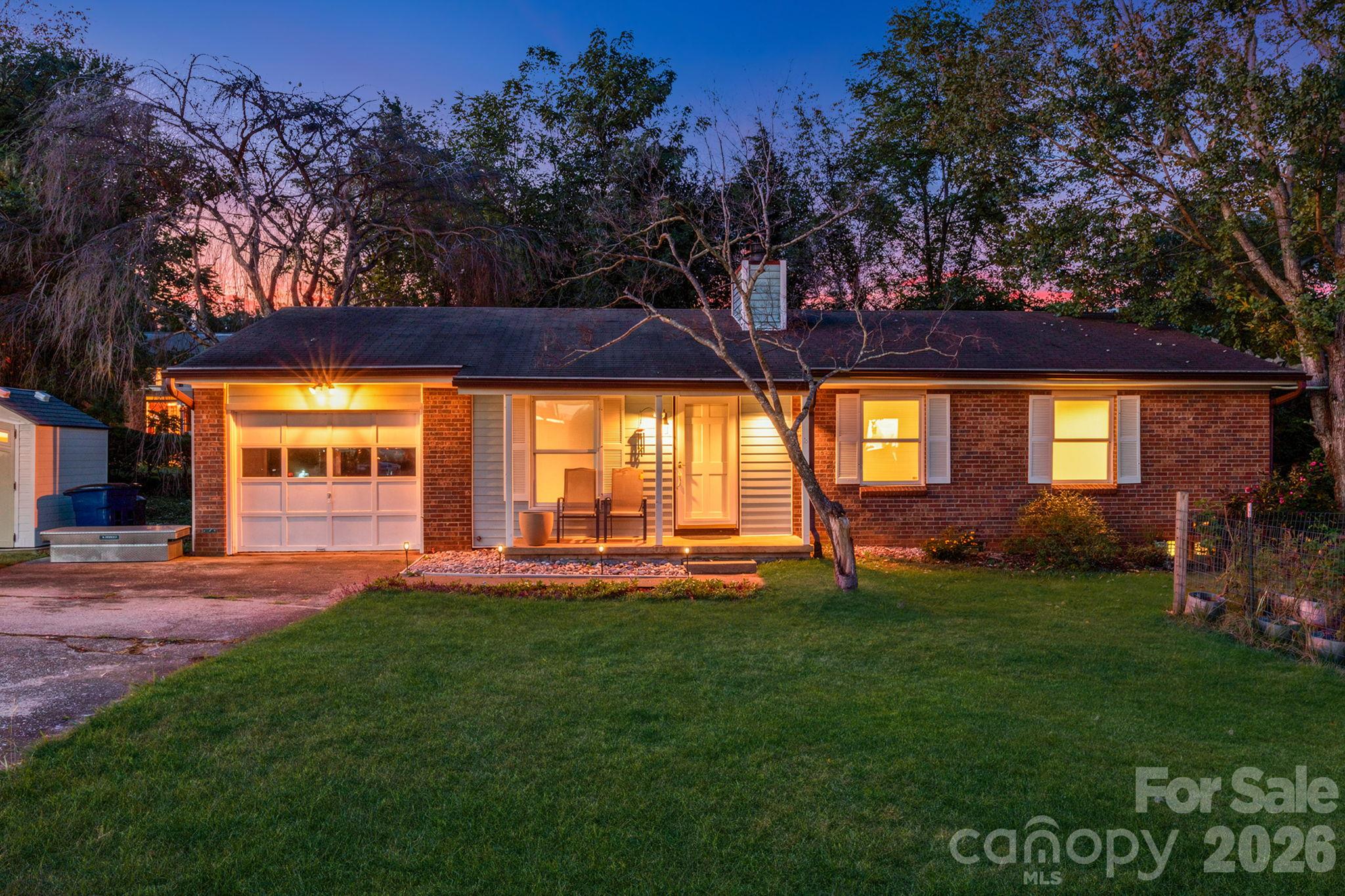 38 Clovernook Drive — photo