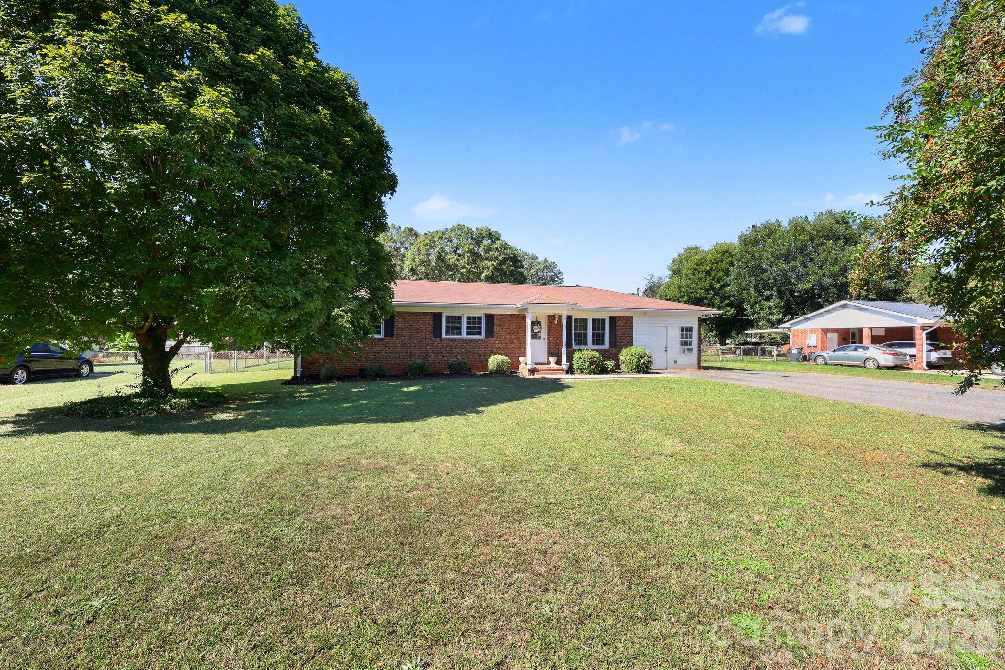 160 E Chamblee Drive, Salisbury, NC 28147 — photo 3