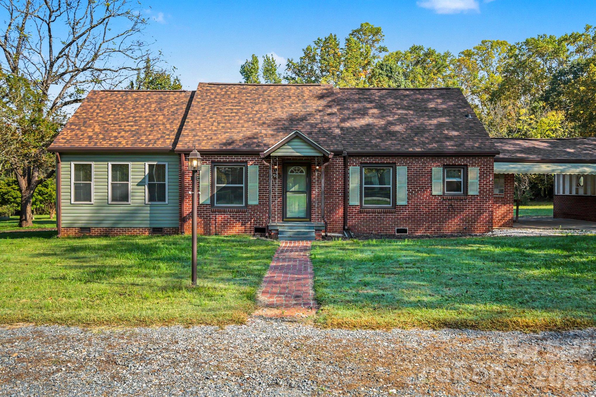 730 Peach Orchard Road — photo