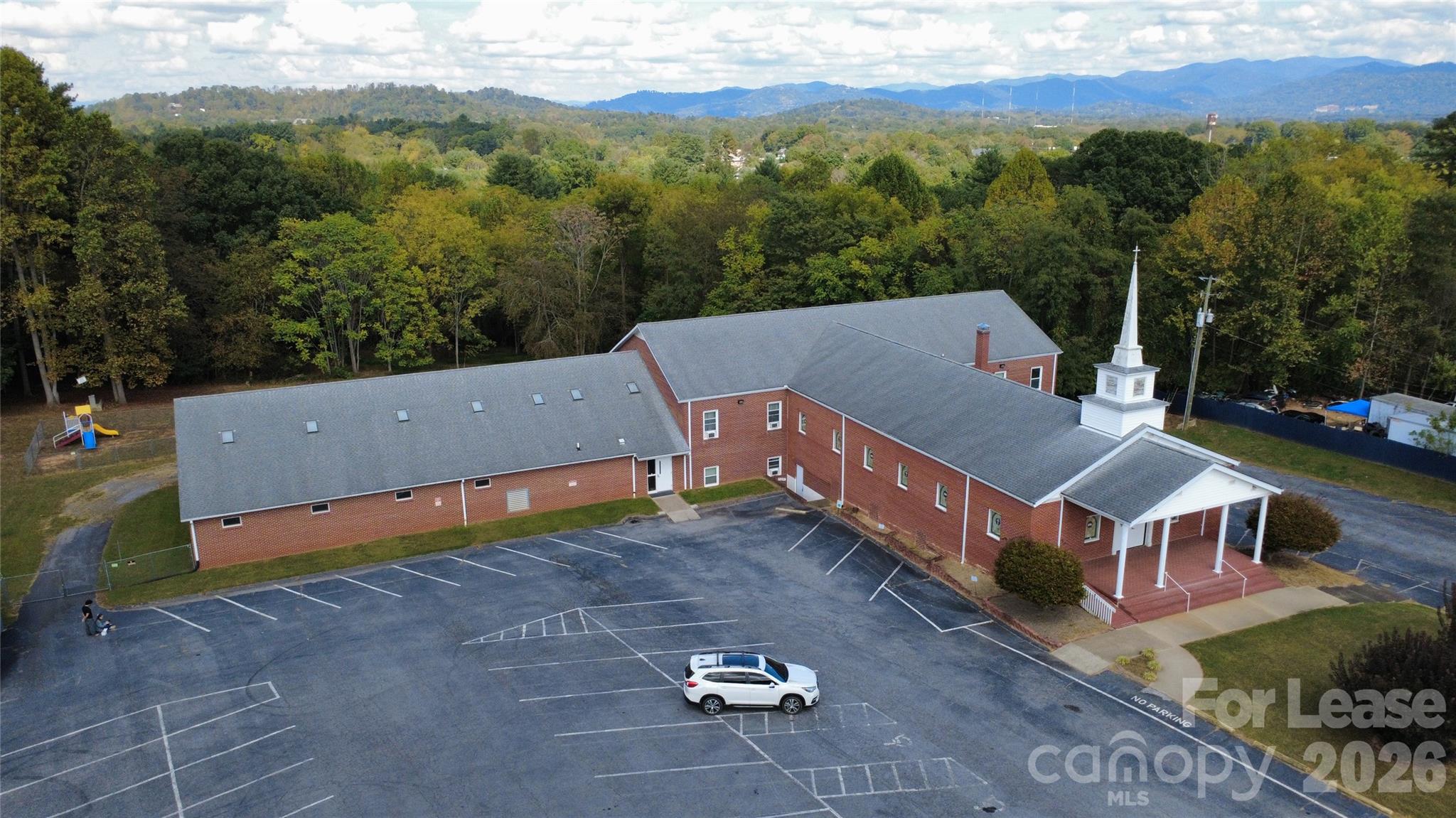 419 Deaverview Road — photo